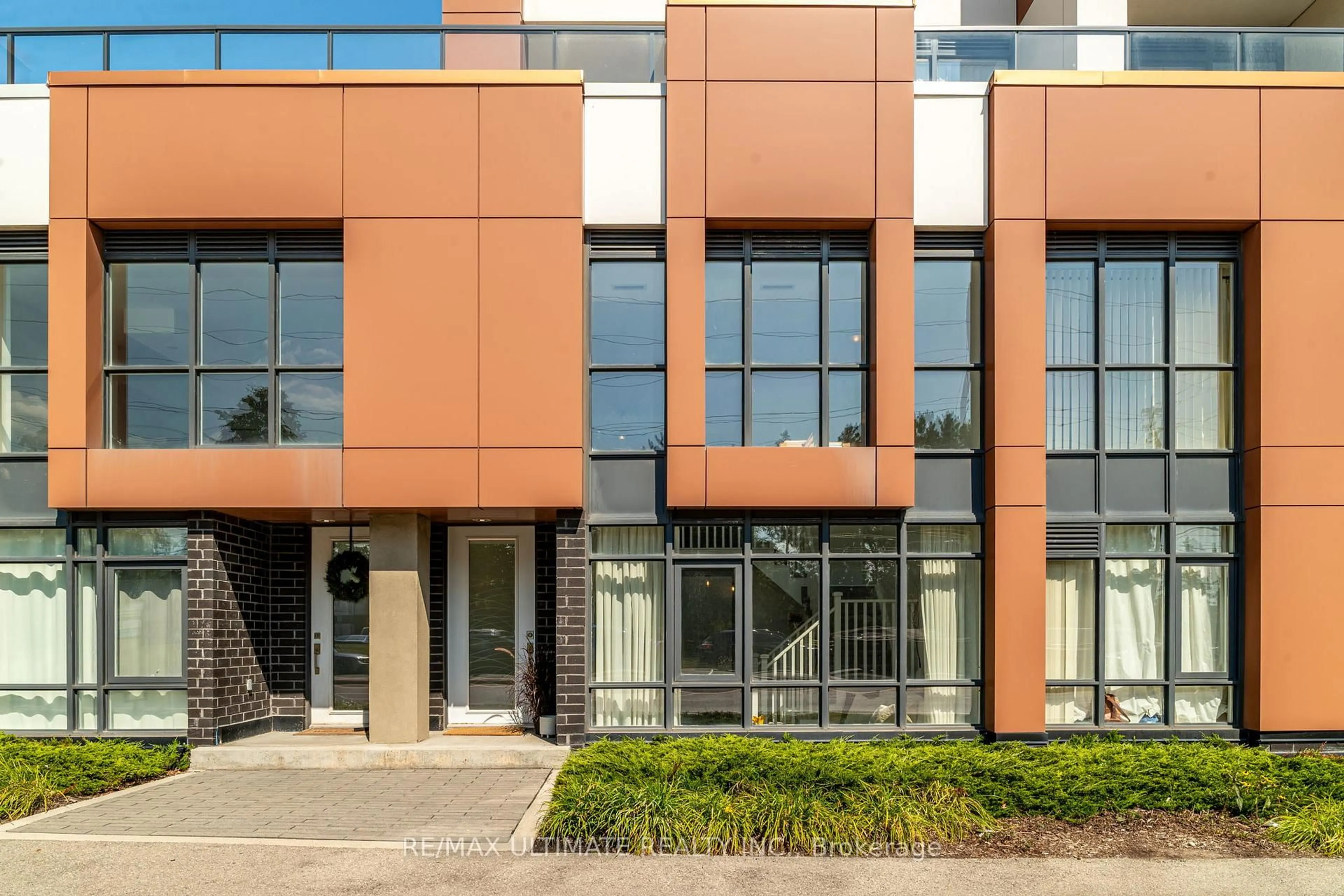 Unknown for 5001 Corporate Dr #104, Burlington Ontario L7L 0H5