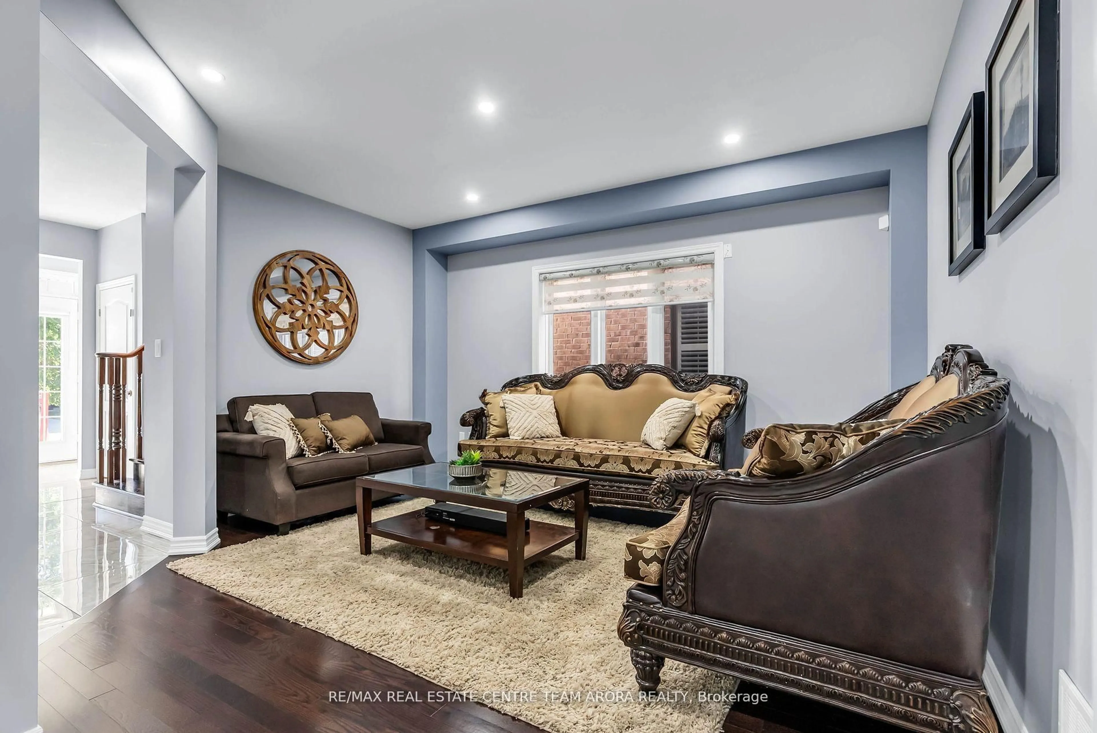 Living room with furniture, unknown for 25 Hammerhead Rd, Brampton Ontario L7A 4P9