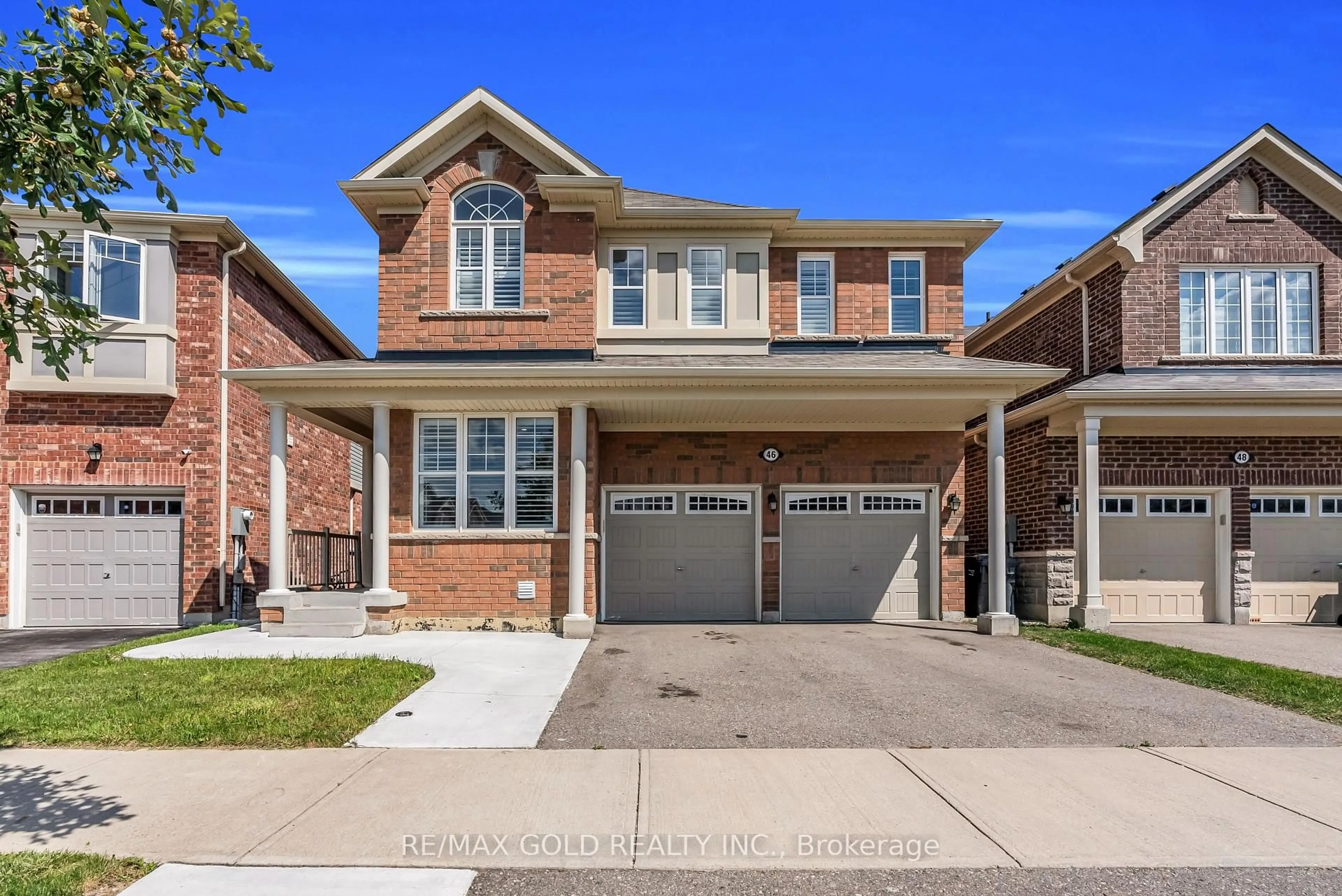 Home with brick exterior material, street for 46 Mincing Tr, Brampton Ontario L7A 4T2