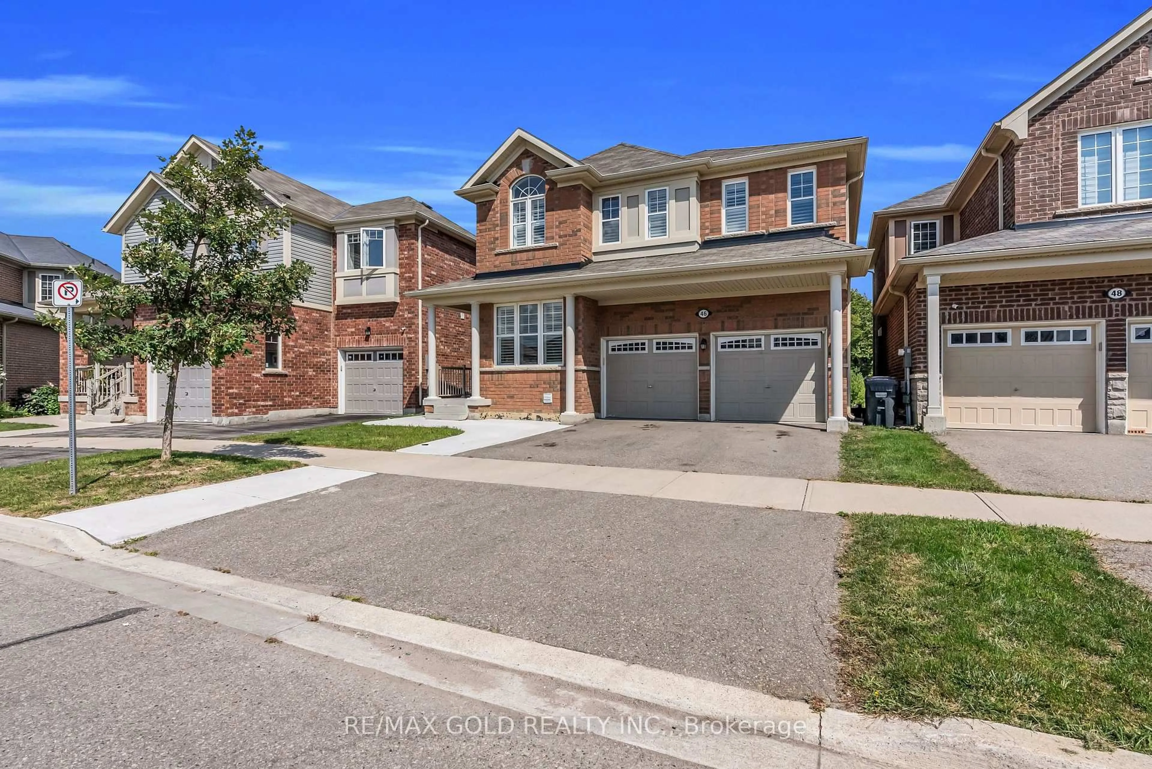 Home with brick exterior material, street for 46 Mincing Tr, Brampton Ontario L7A 4T2