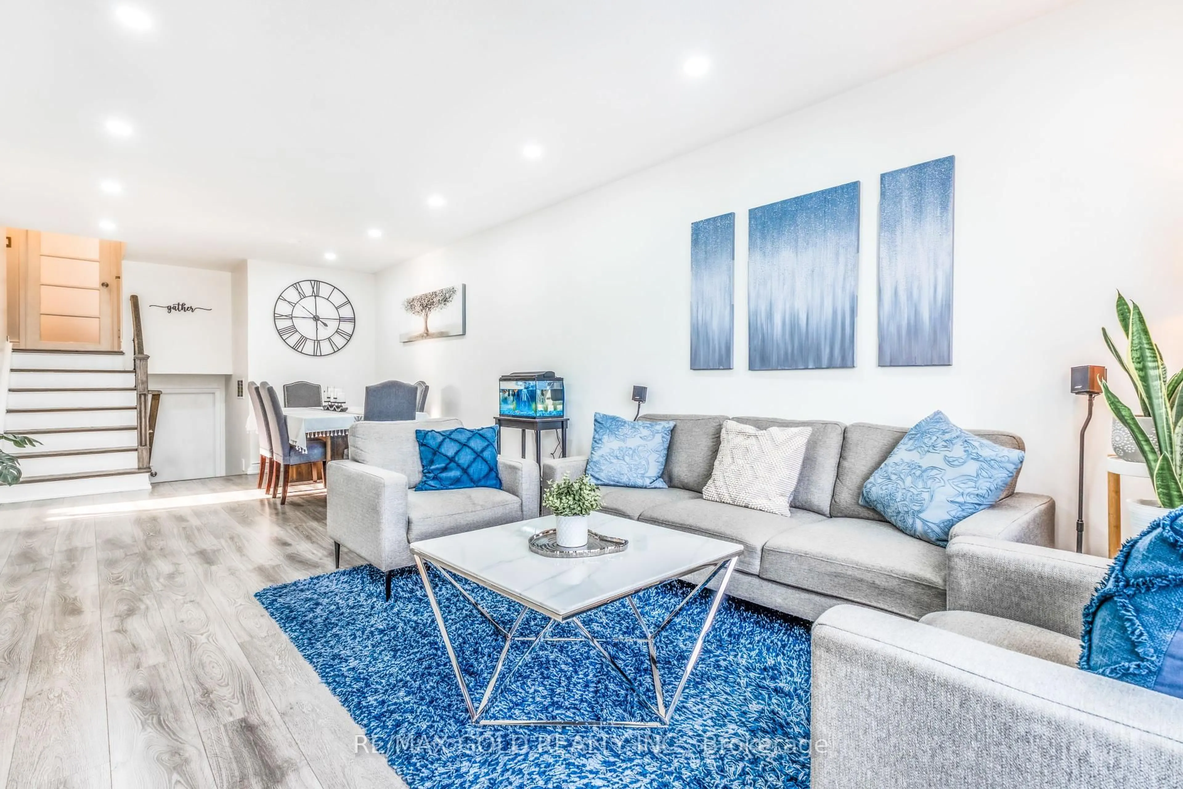 Living room with furniture, unknown for 36 Garfield Cres, Brampton Ontario L6V 1V8