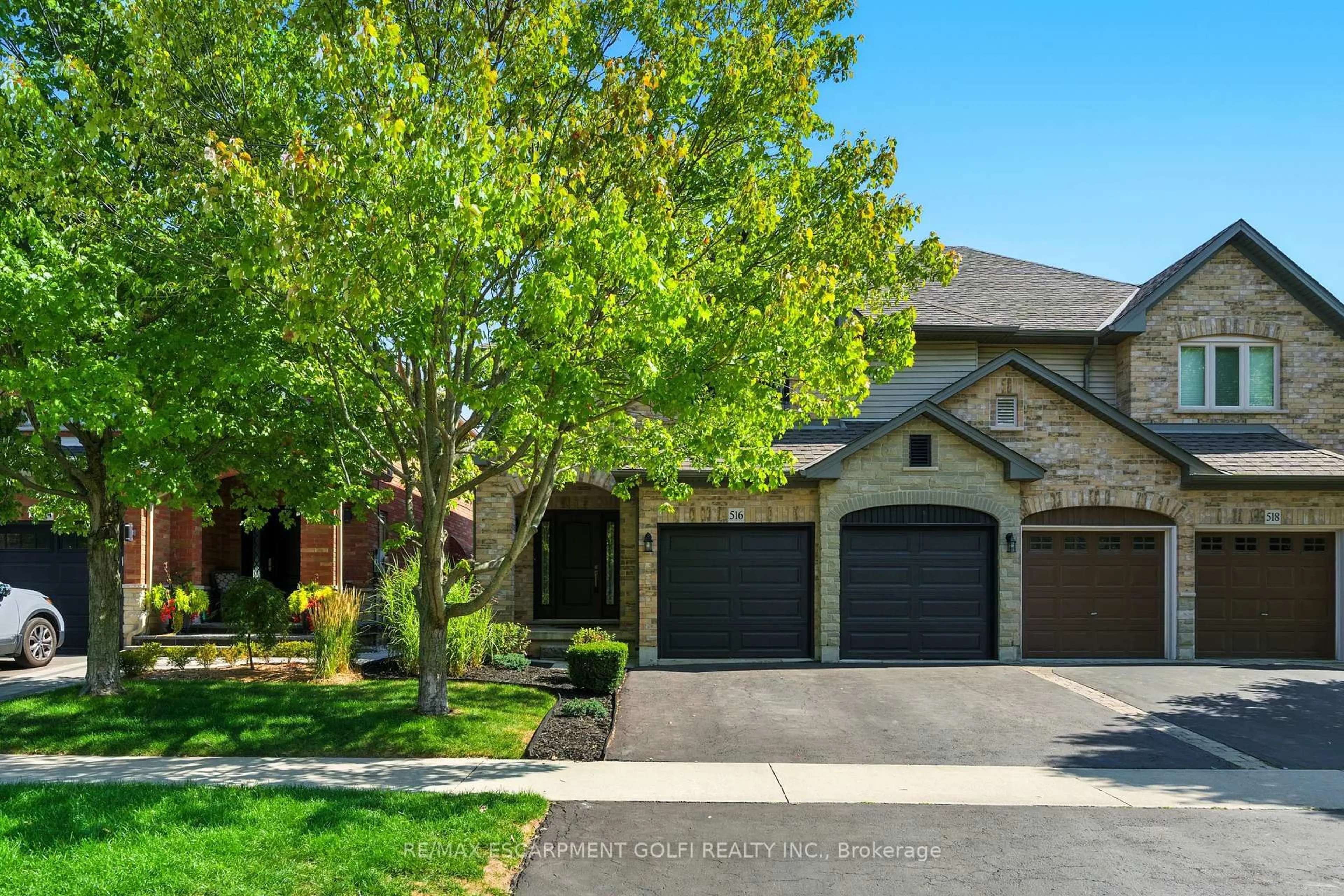 Home with brick exterior material, street for 516 Sandcherry Dr, Burlington Ontario L7T 4L5