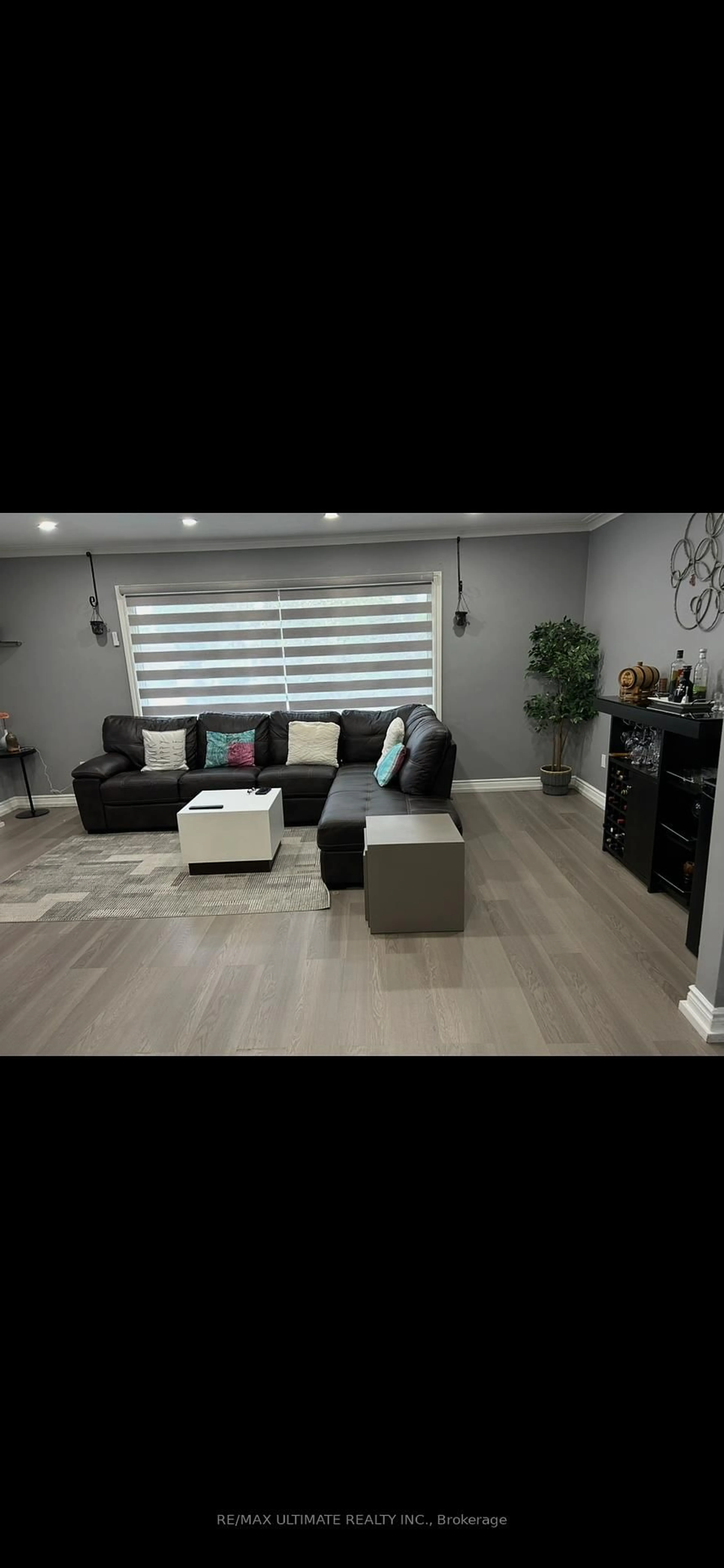 Living room with furniture, unknown for 21 Benway Dr, Toronto Ontario M9W 1Z2