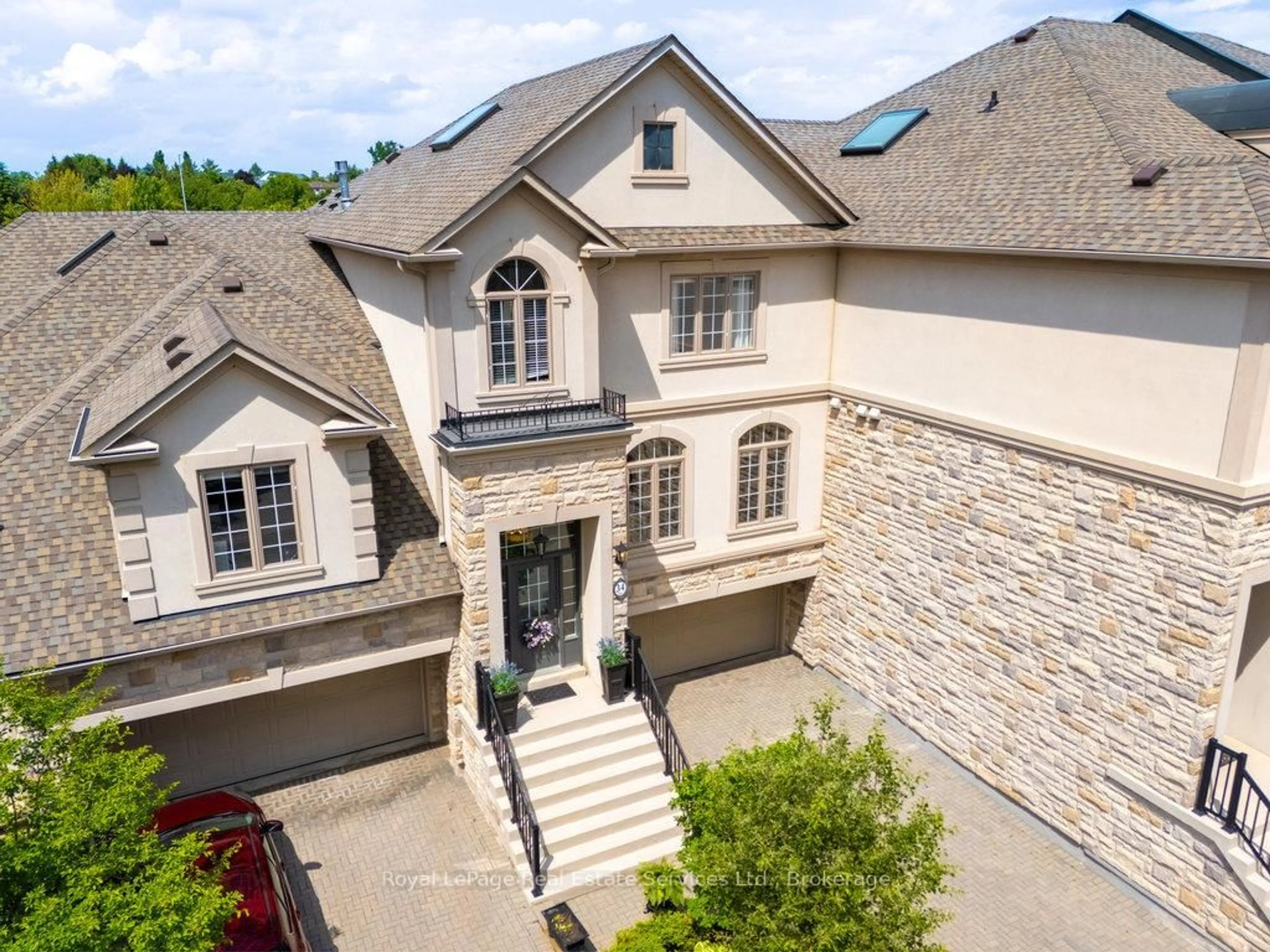 Unknown for 2400 Neyagawa Blvd #34, Oakville Ontario L6H 7P5