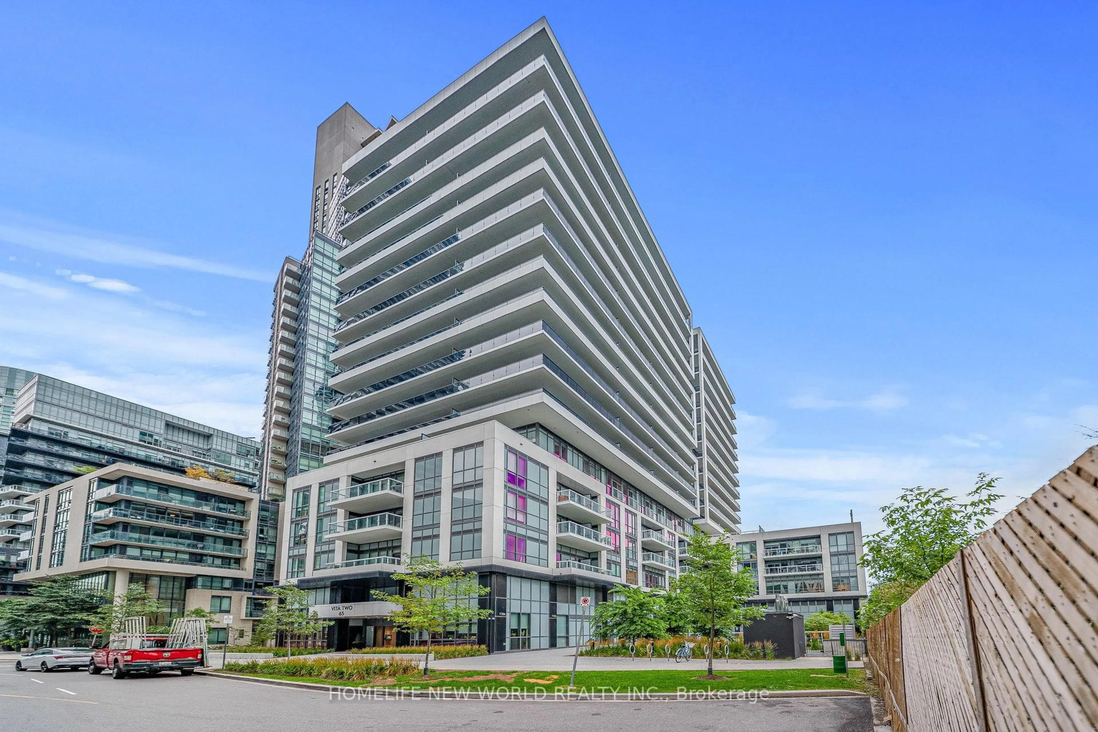 Unknown for 65 Annie Craig Dr #204, Toronto Ontario M8V 0G3