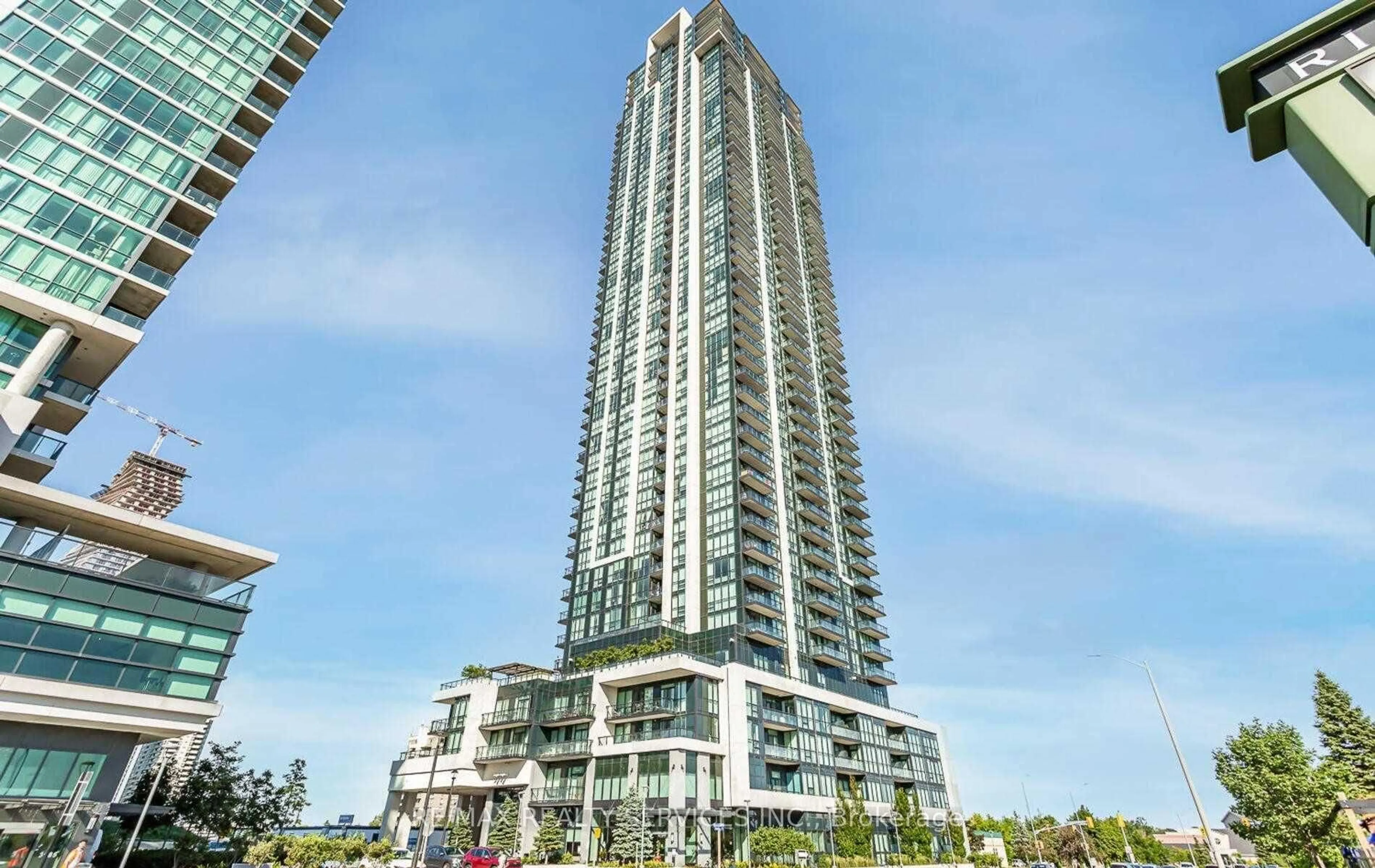 Indoor foyer for 3975 Grand Park Dr #104, Mississauga Ontario L5B 0K4