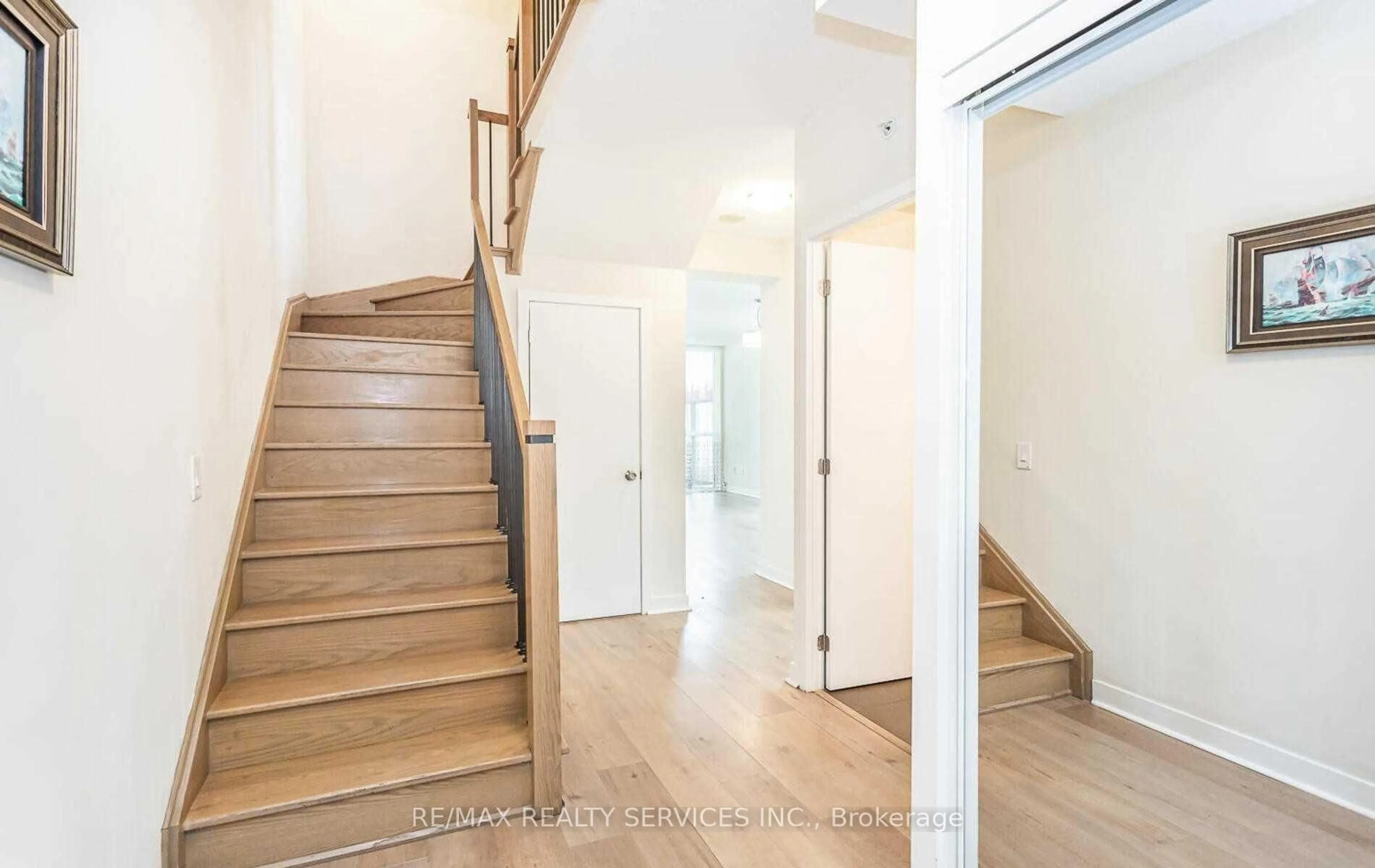 Unknown for 3975 Grand Park Dr #104, Mississauga Ontario L5B 0K4