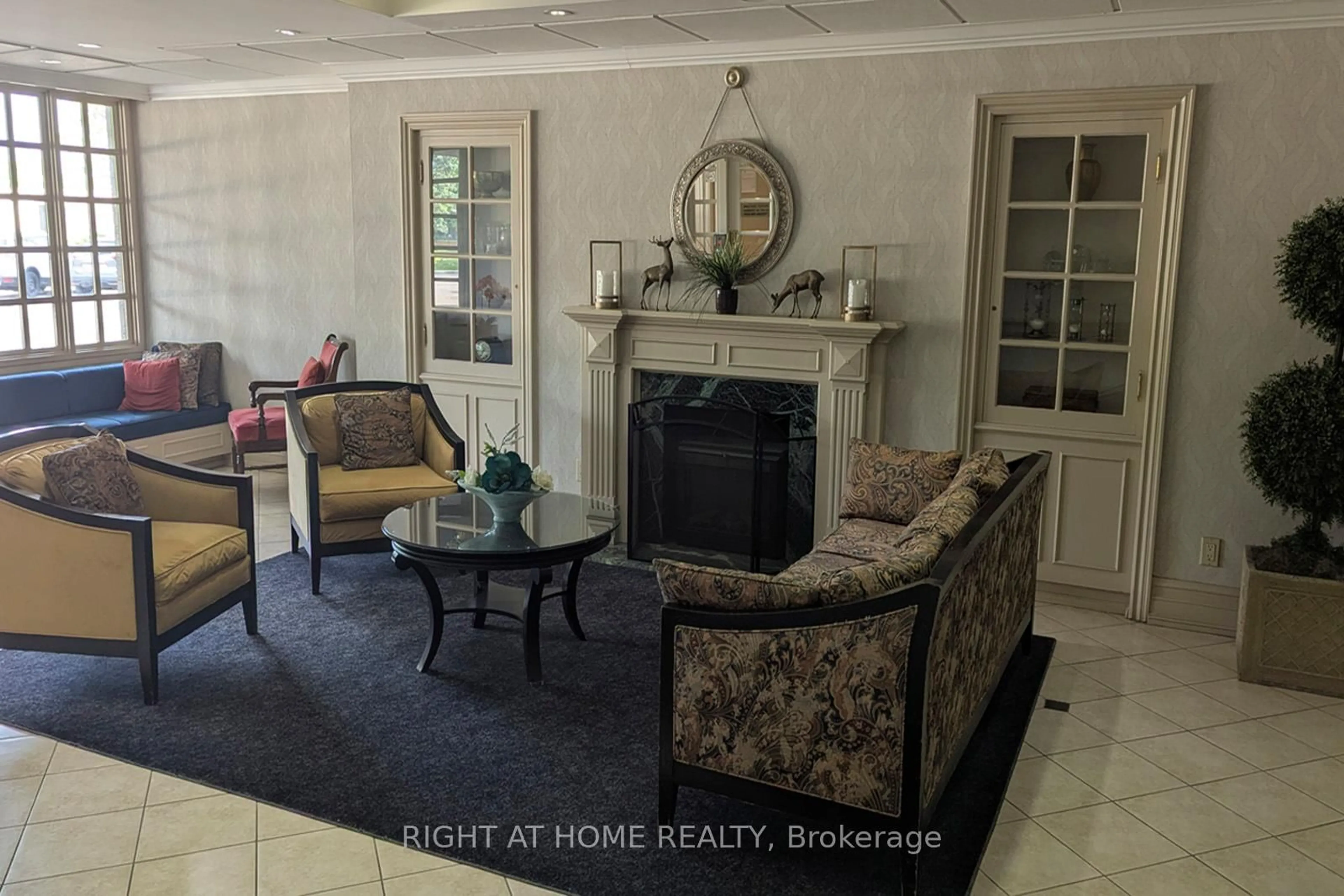 Unknown for 1360 Rathburn Rd #1603, Mississauga Ontario L4W 4H4