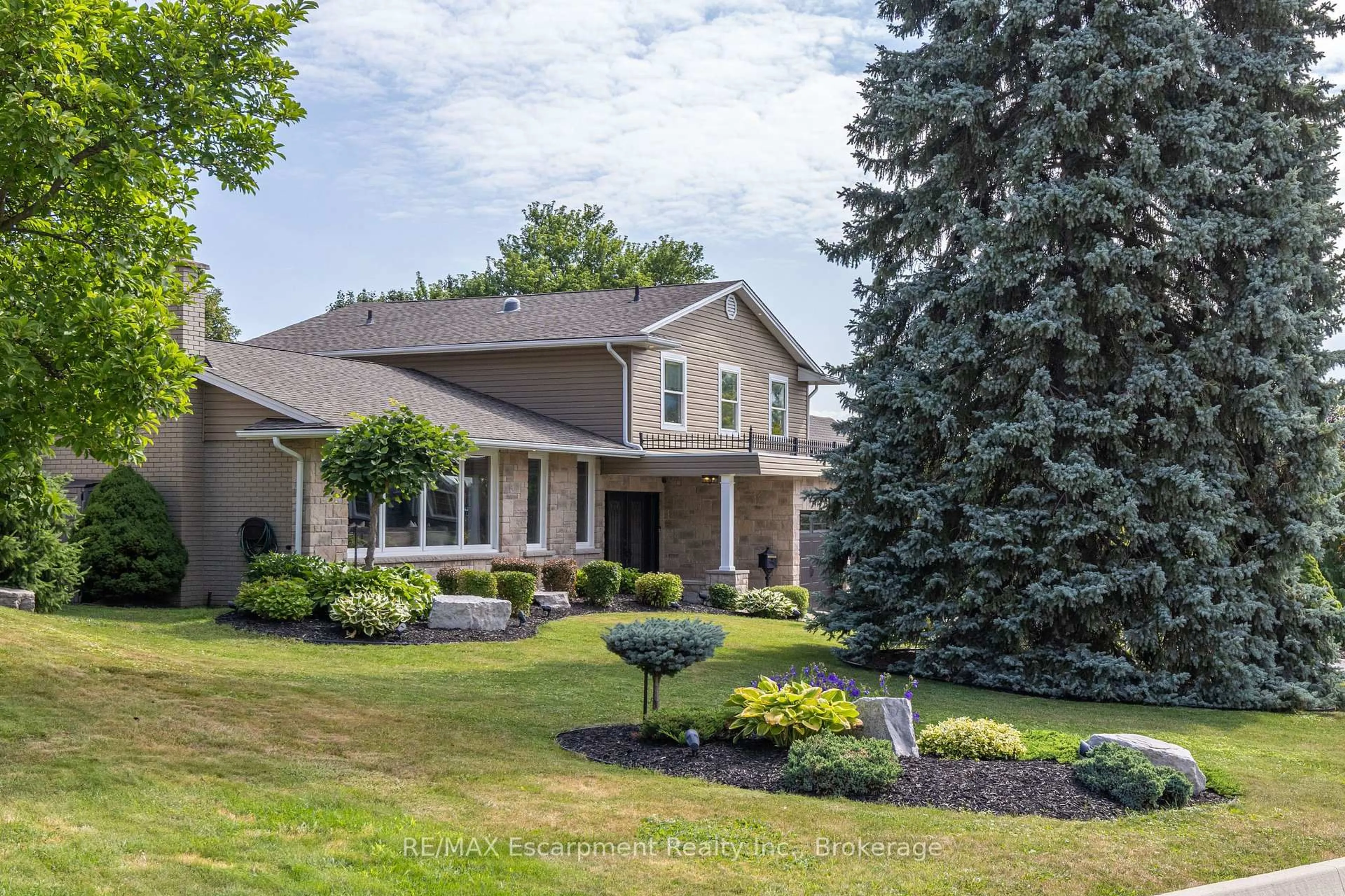 Unknown for 2119 Agincourt Cres, Burlington Ontario L7P 1P3