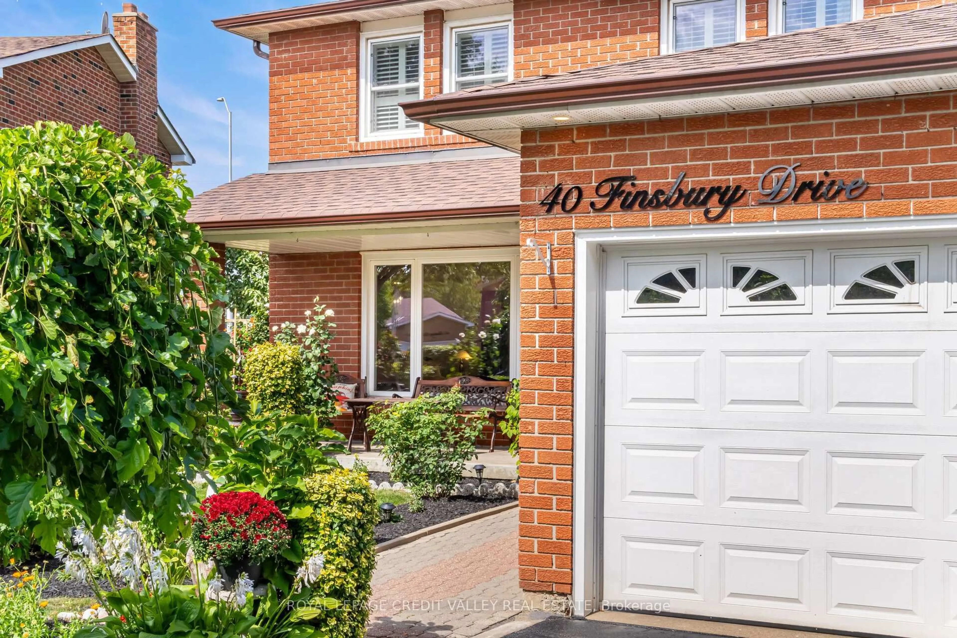 Unknown for 40 Finsbury Dr, Brampton Ontario L6T 3P9