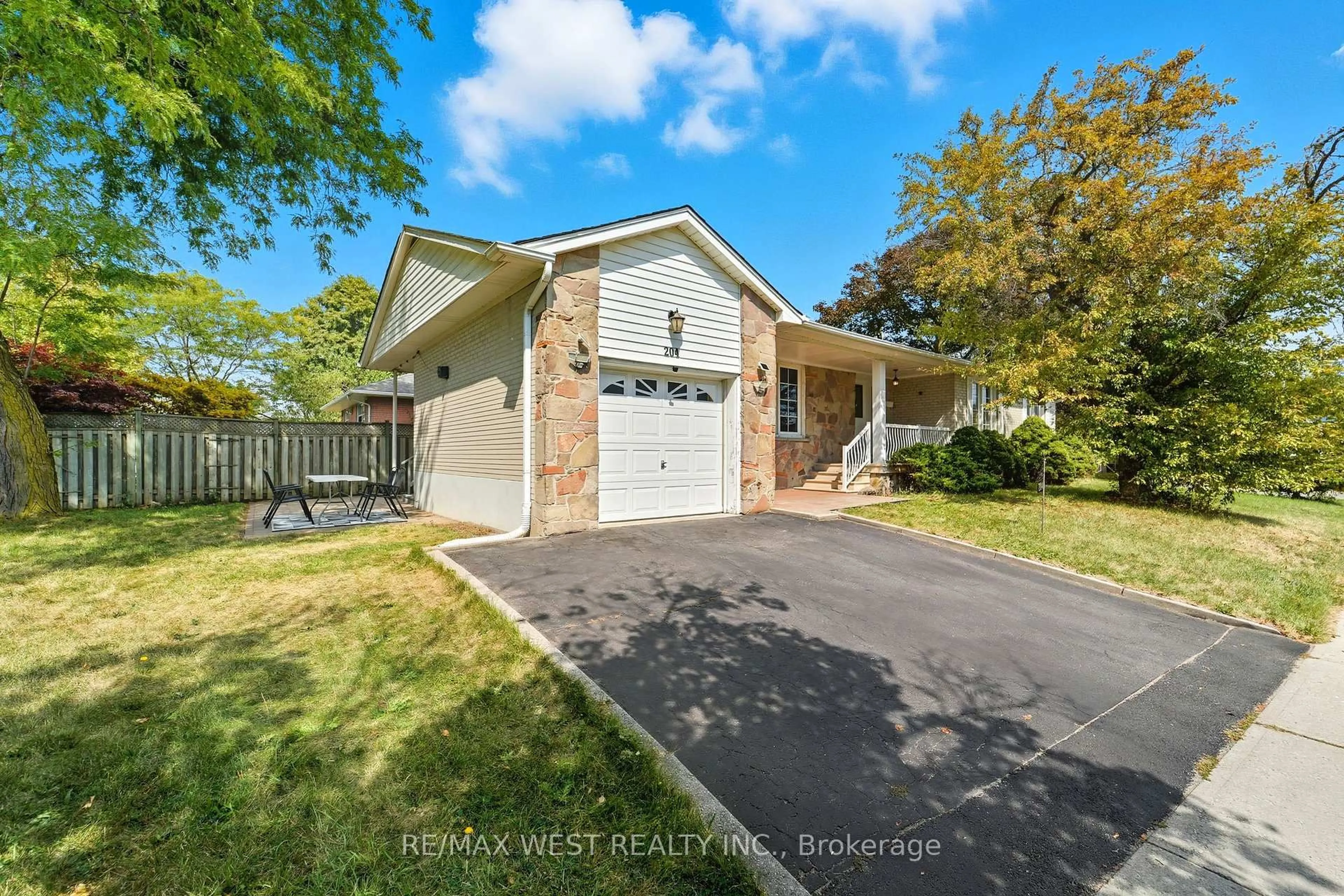 A pic from outside/outdoor area/front of a property/back of a property/a pic from drone, street for 204 Jeffcoat Dr, Toronto Ontario M9W 3C9