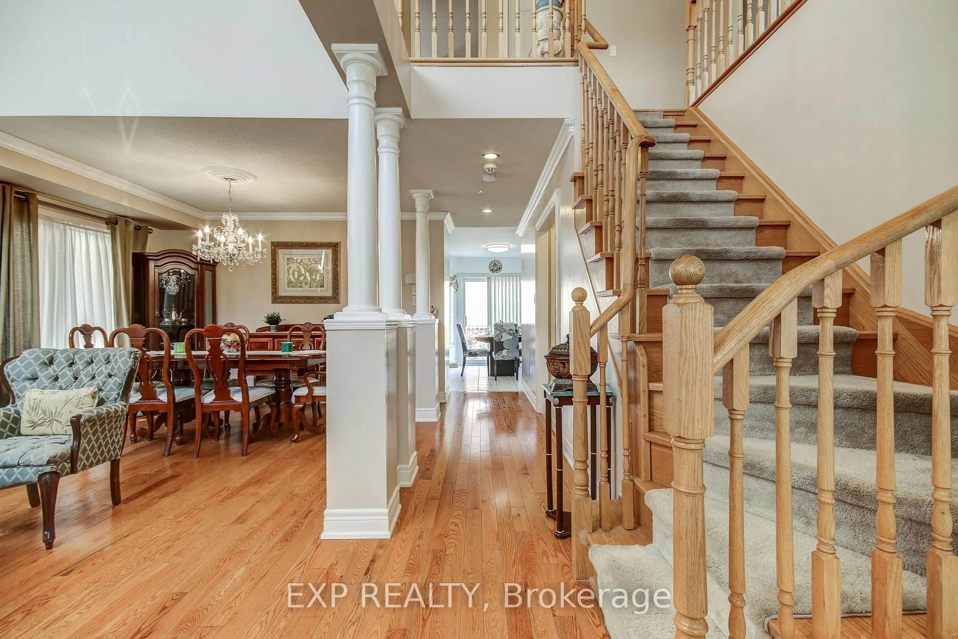 Indoor entryway for 45 Marbleseed Cres, Brampton Ontario L6R 2J7