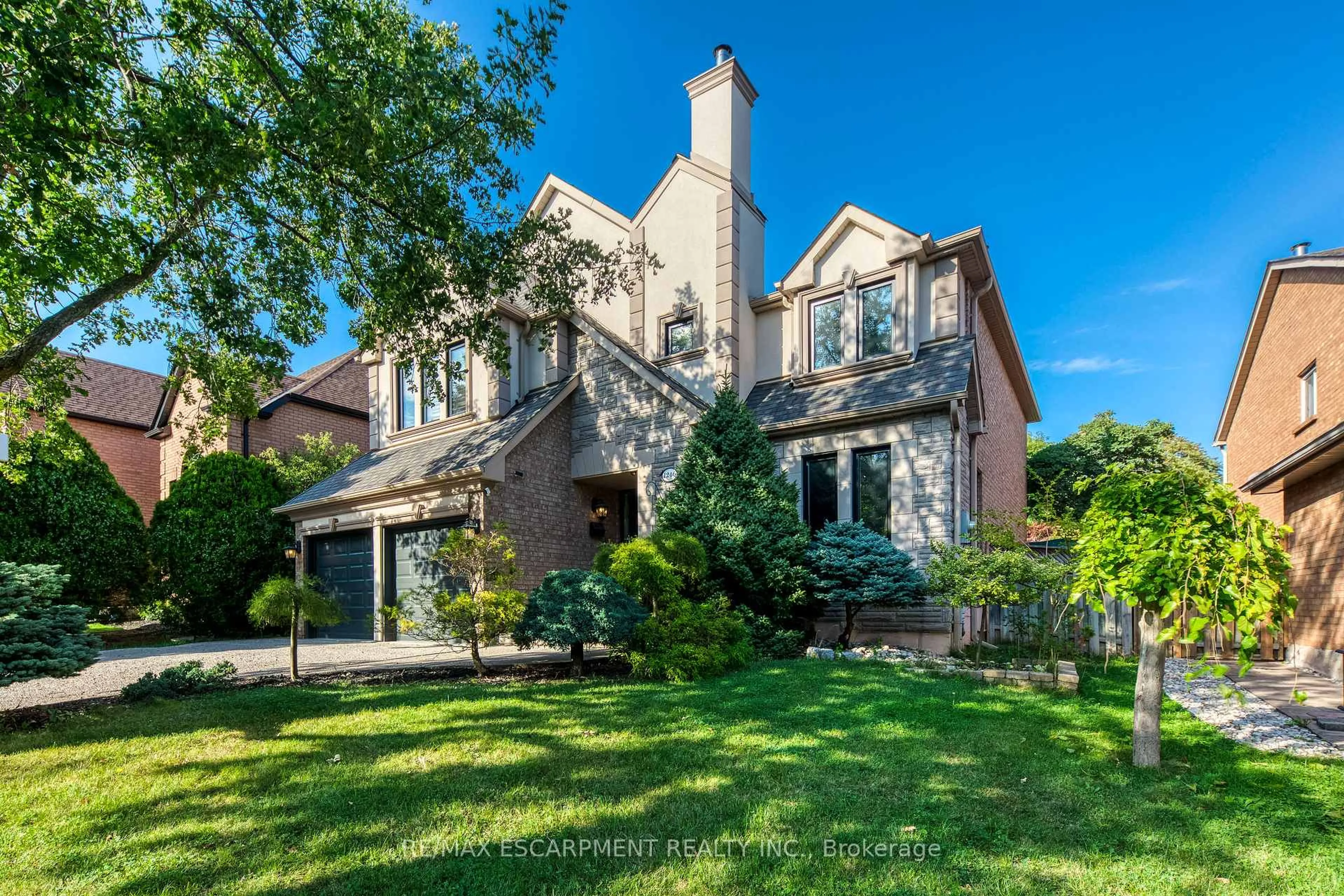 Home with brick exterior material, street for 1246 Saddler Circ, Oakville Ontario L6M 2X5