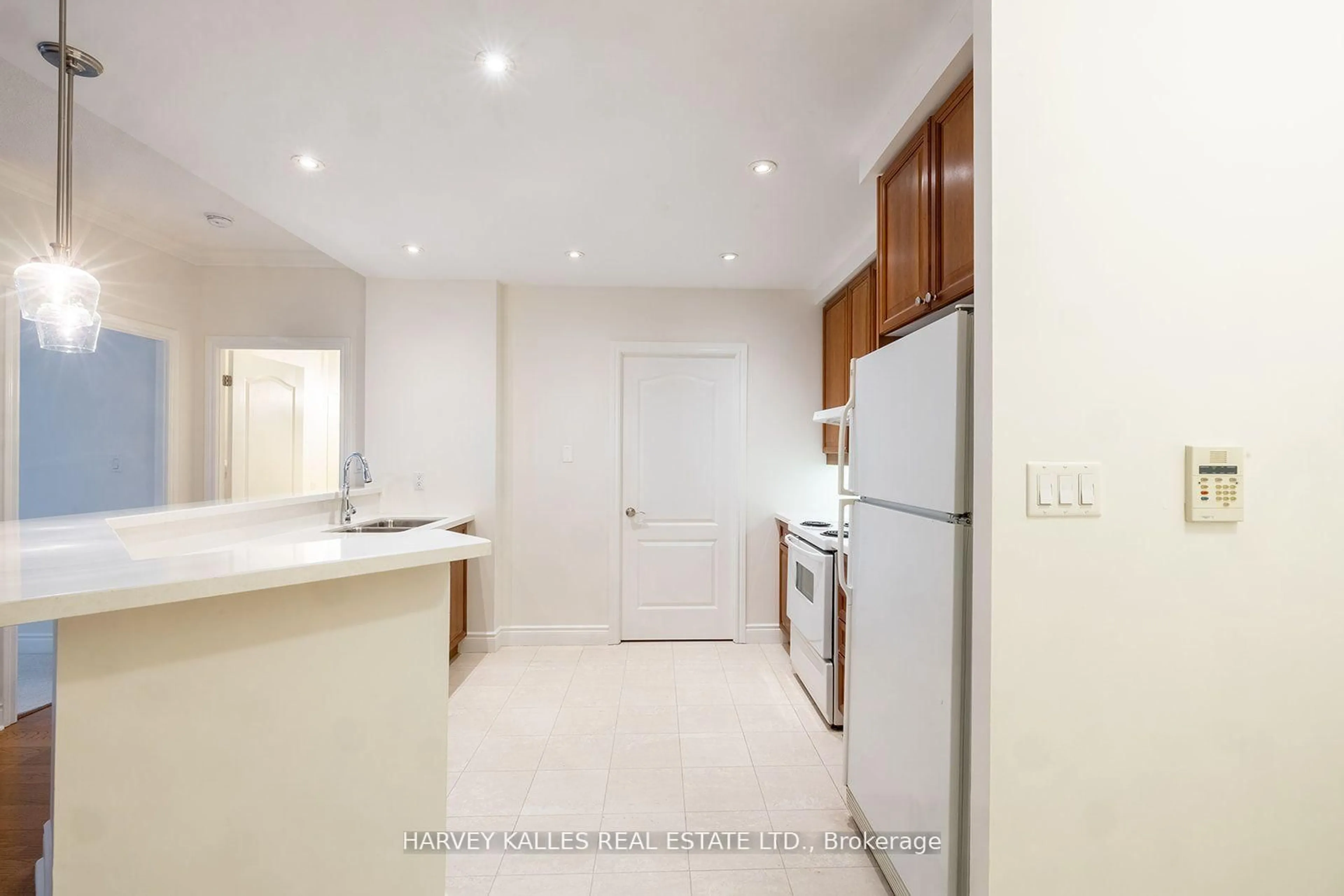 Standard kitchen, unknown for 2 Aberfoyle Cres #412, Toronto Ontario M8X 2Z8
