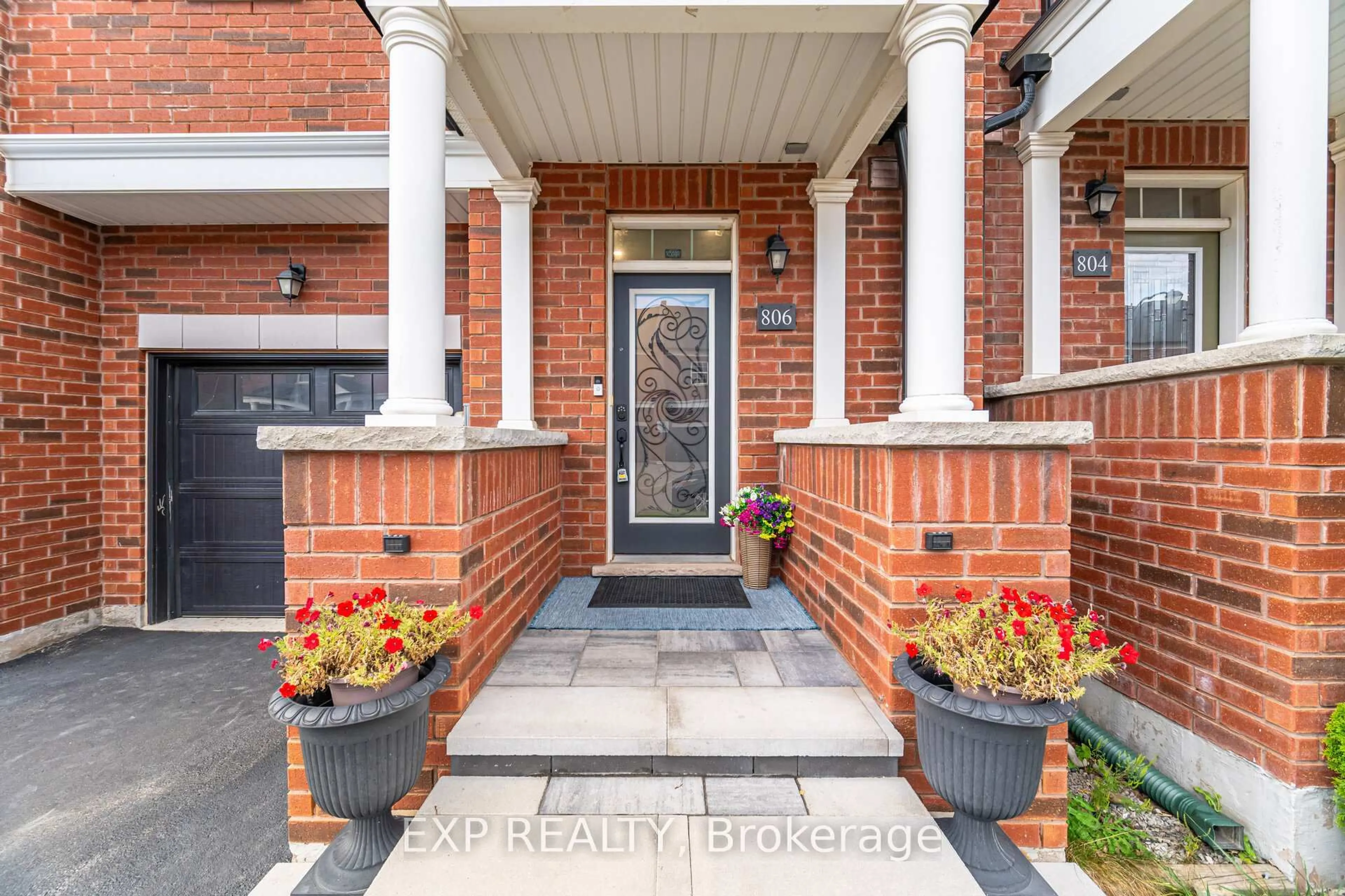 Home with brick exterior material, street for 806 BANKS Cres, Milton Ontario L9T 7K5