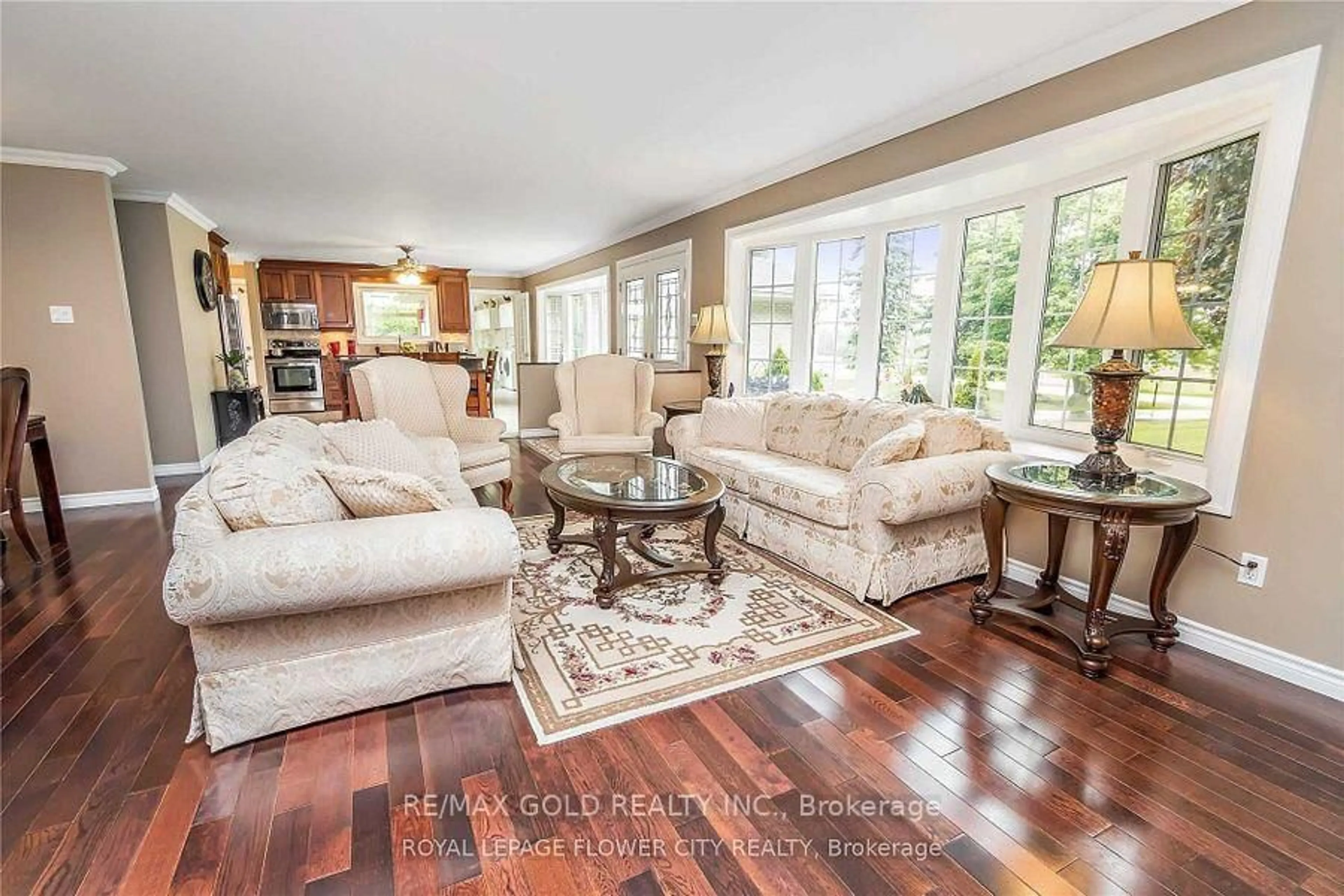 Living room with furniture, unknown for 12471 Fifth Sdrd, Halton Hills Ontario L7G 4S6