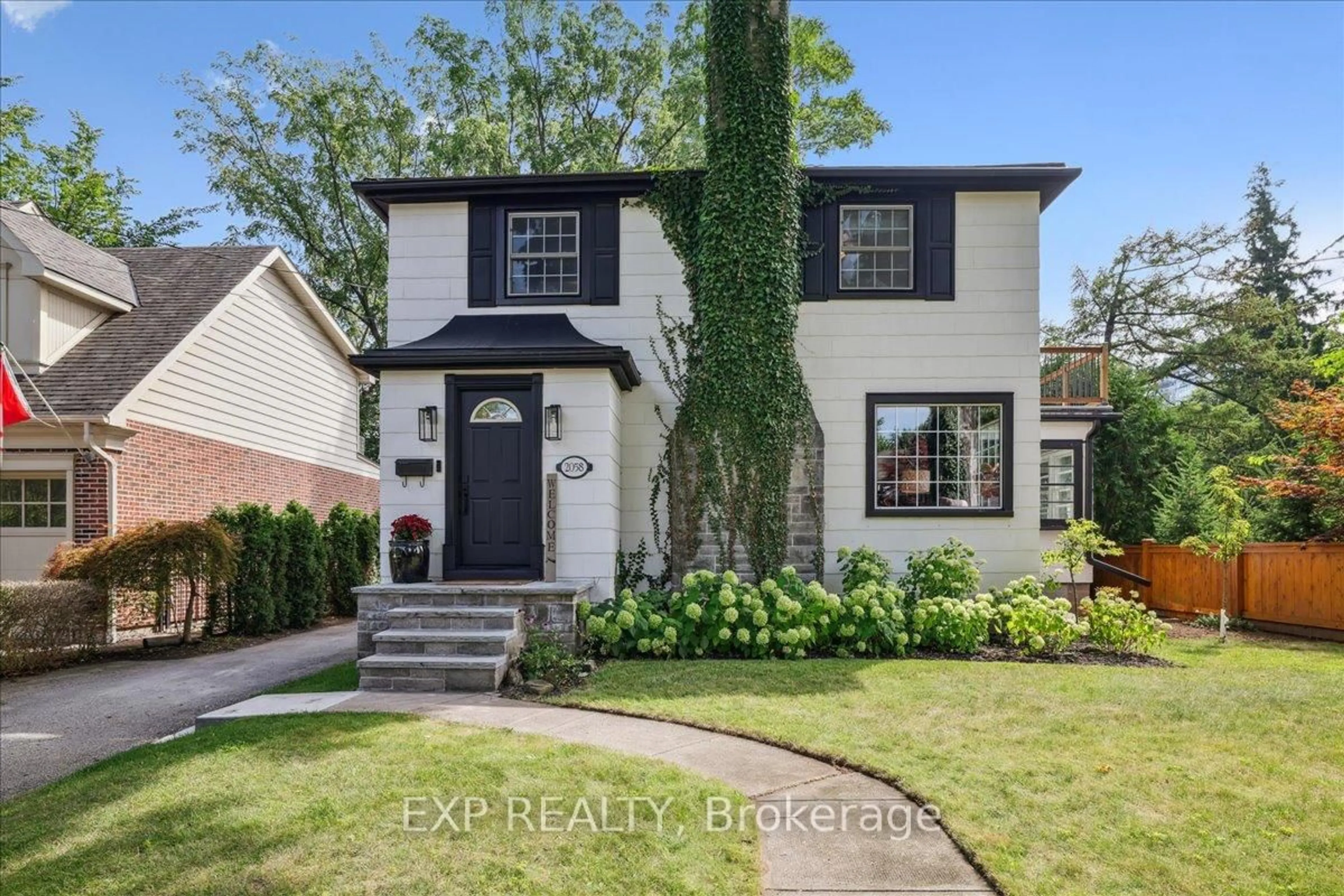 Home with brick exterior material, street for 2058 Emerald Cres, Burlington Ontario L7R 1M9