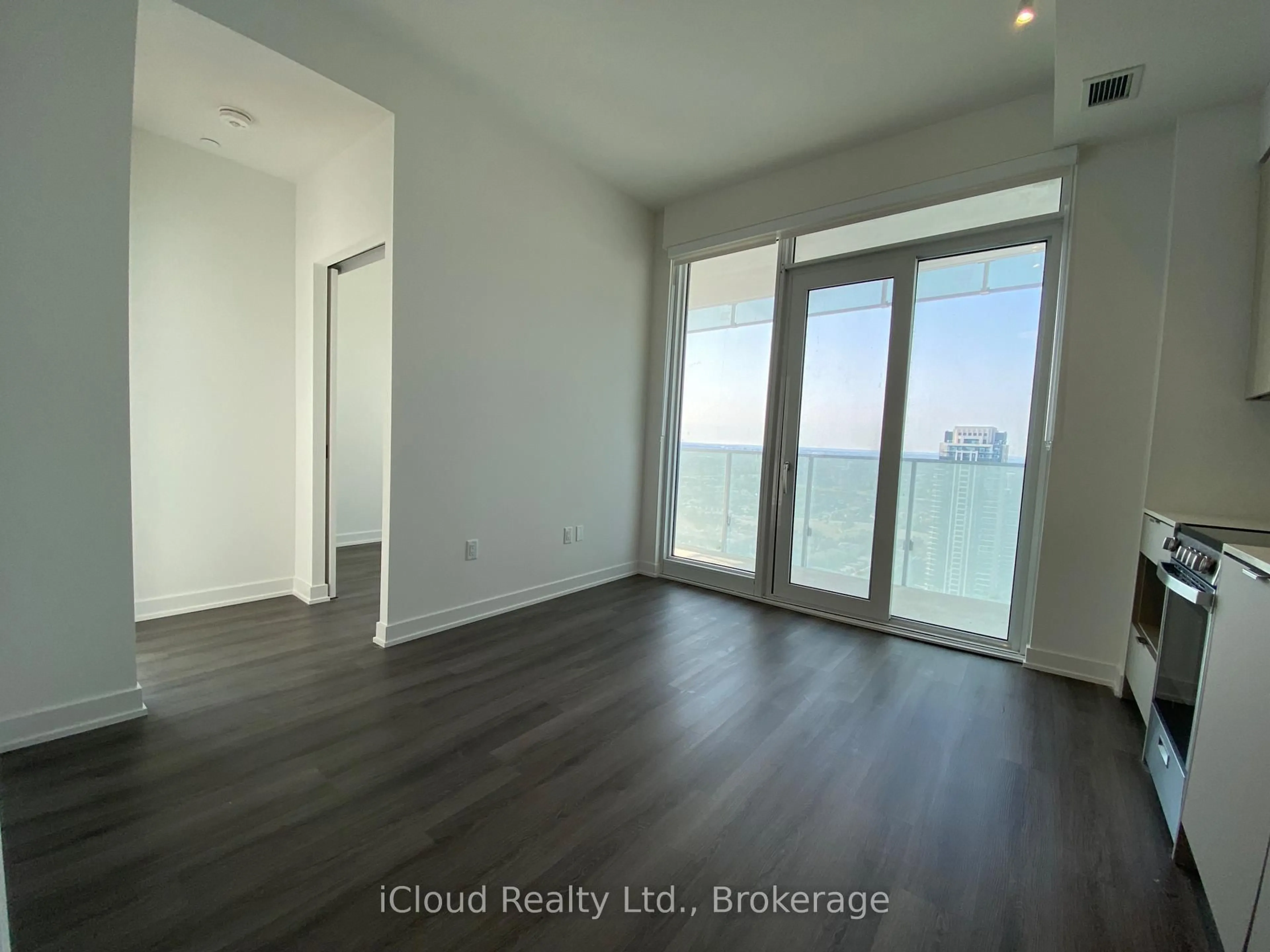 A pic of a room for 3883 Quartz Rd #3111, Mississauga Ontario L5B 0M4