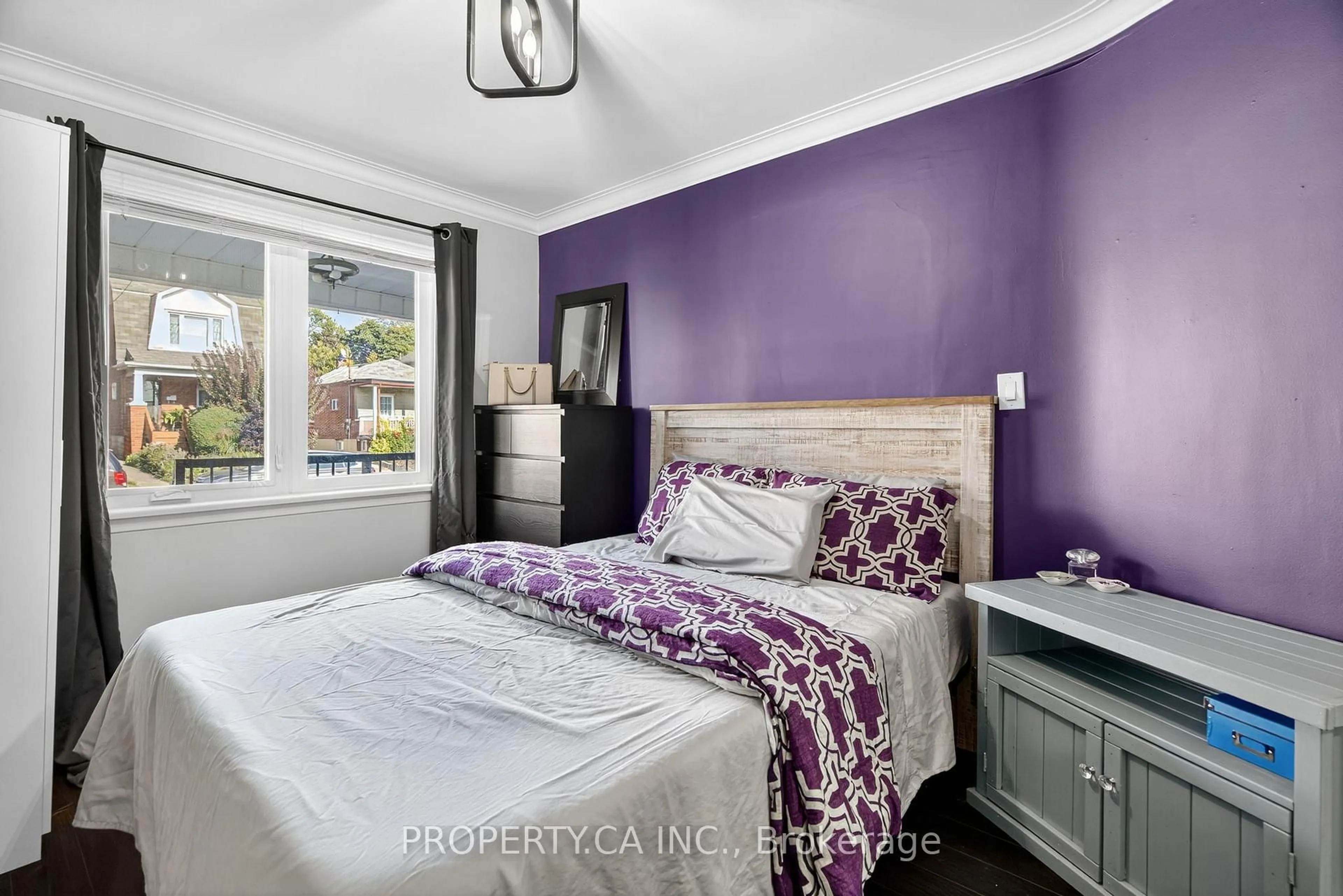 Bedroom with bed, unknown for 358 McRoberts Ave, Toronto Ontario M6E 4P9