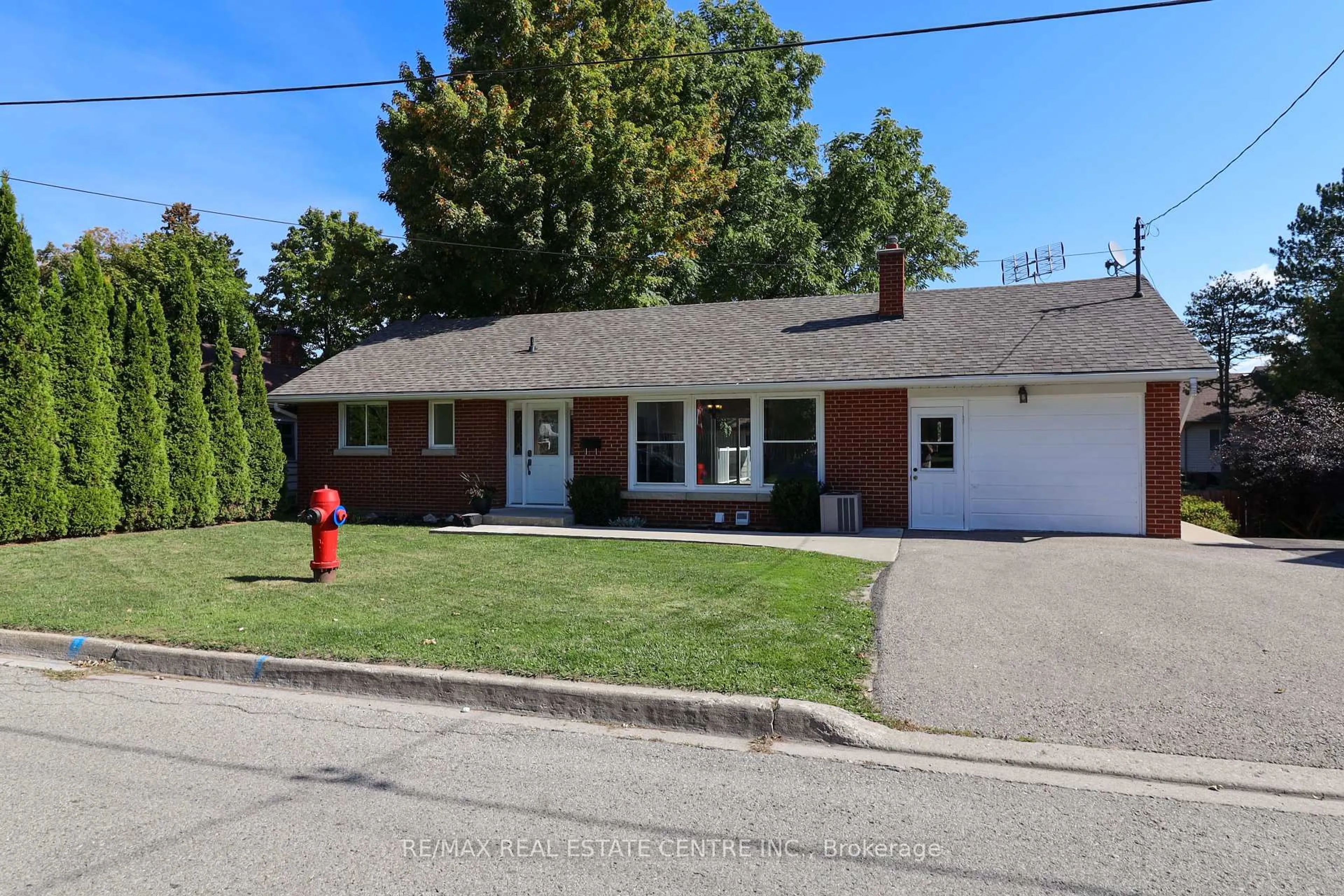 Home with brick exterior material, street for 17B Amanda St, Orangeville Ontario L9W 2J9