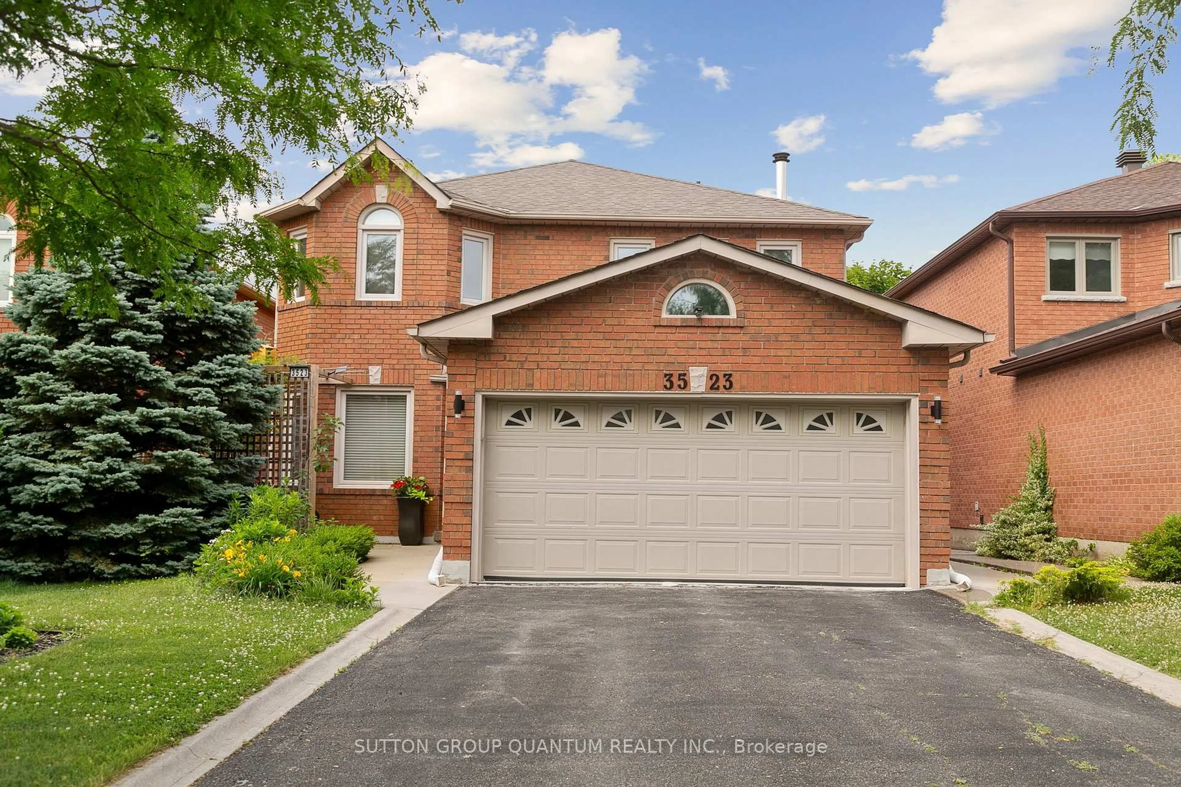 Home with brick exterior material, street for 3523 Pintail Circ, Mississauga Ontario L5N 6C8