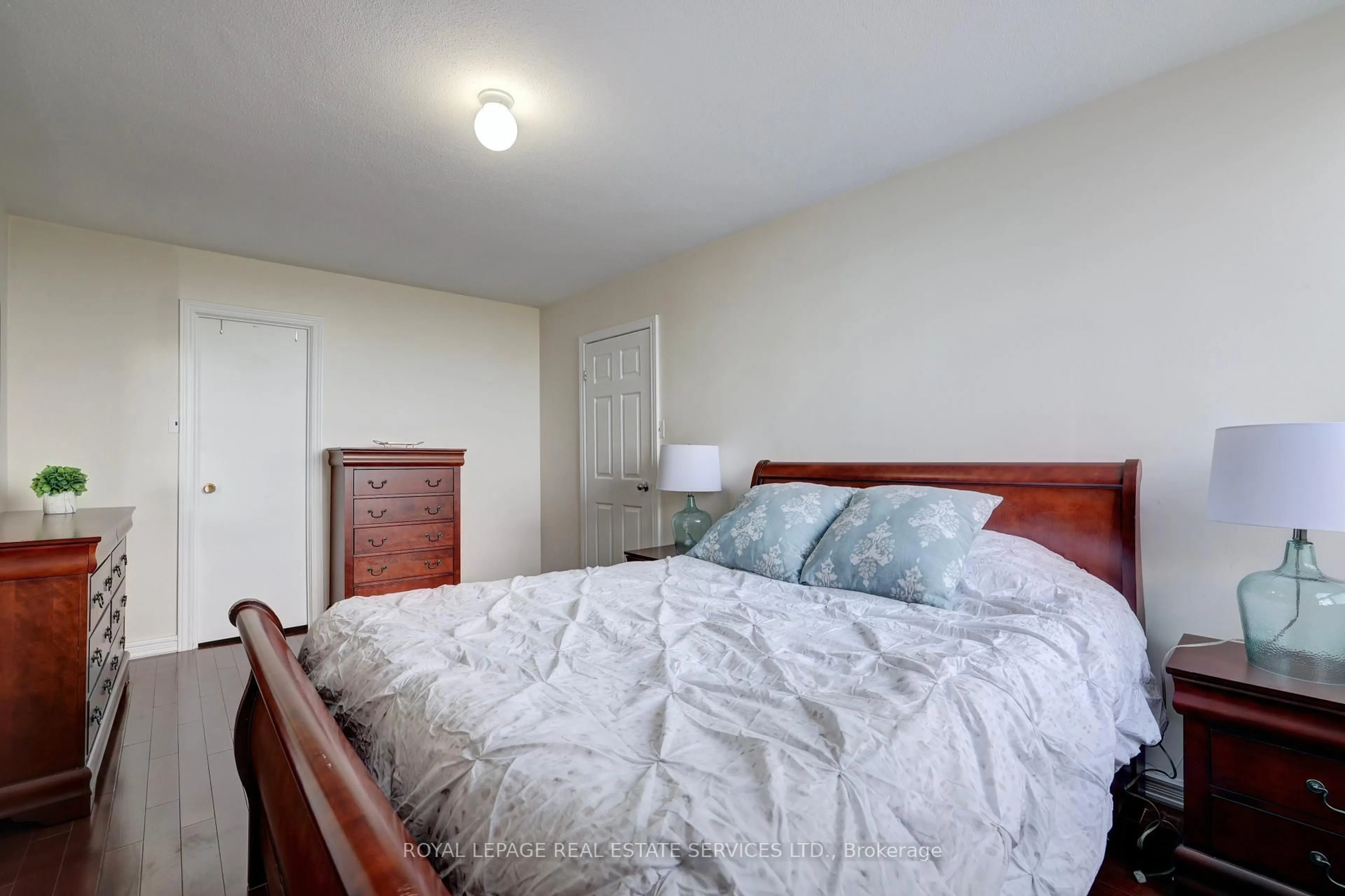 Bedroom with bed, unknown for 551 The West Mall #1015, Toronto Ontario M9C 1G7