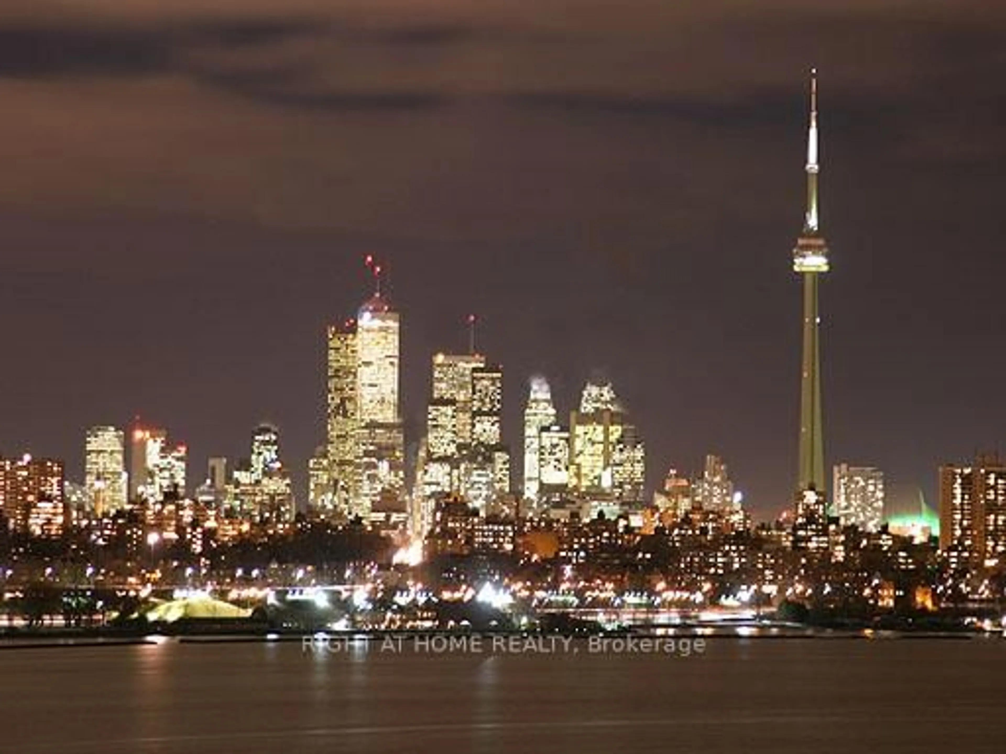 Blurry image for 2111 Lake Shore Blvd #Ph03, Toronto Ontario M8V 4B2