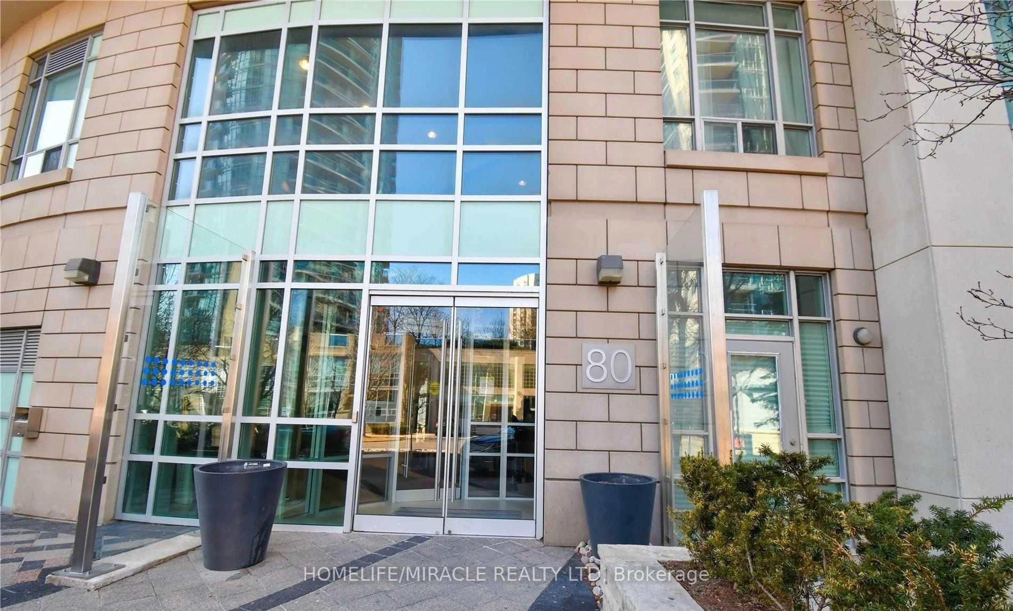 Indoor foyer for 80 Absolute Ave #801, Mississauga Ontario L4Z 0A2