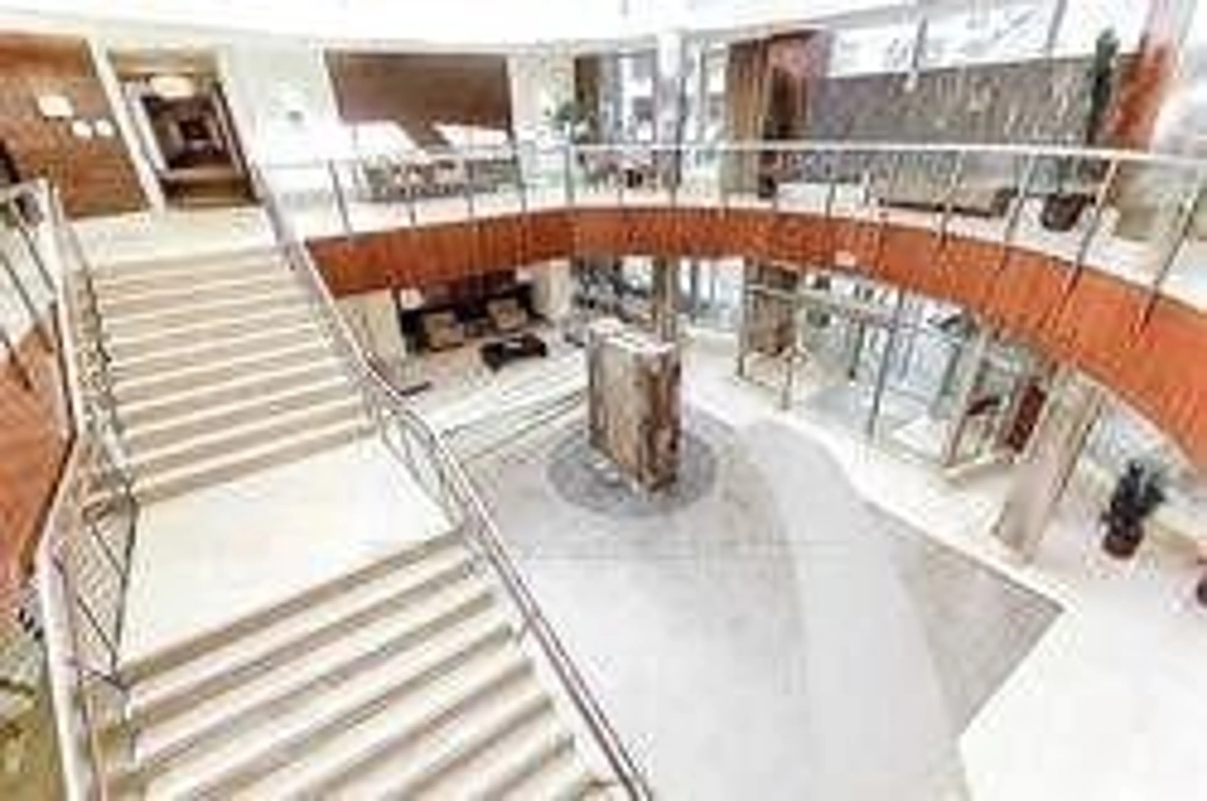 Lobby for 3888 Duke Of York Blvd #1726, Mississauga Ontario L5B 4P5