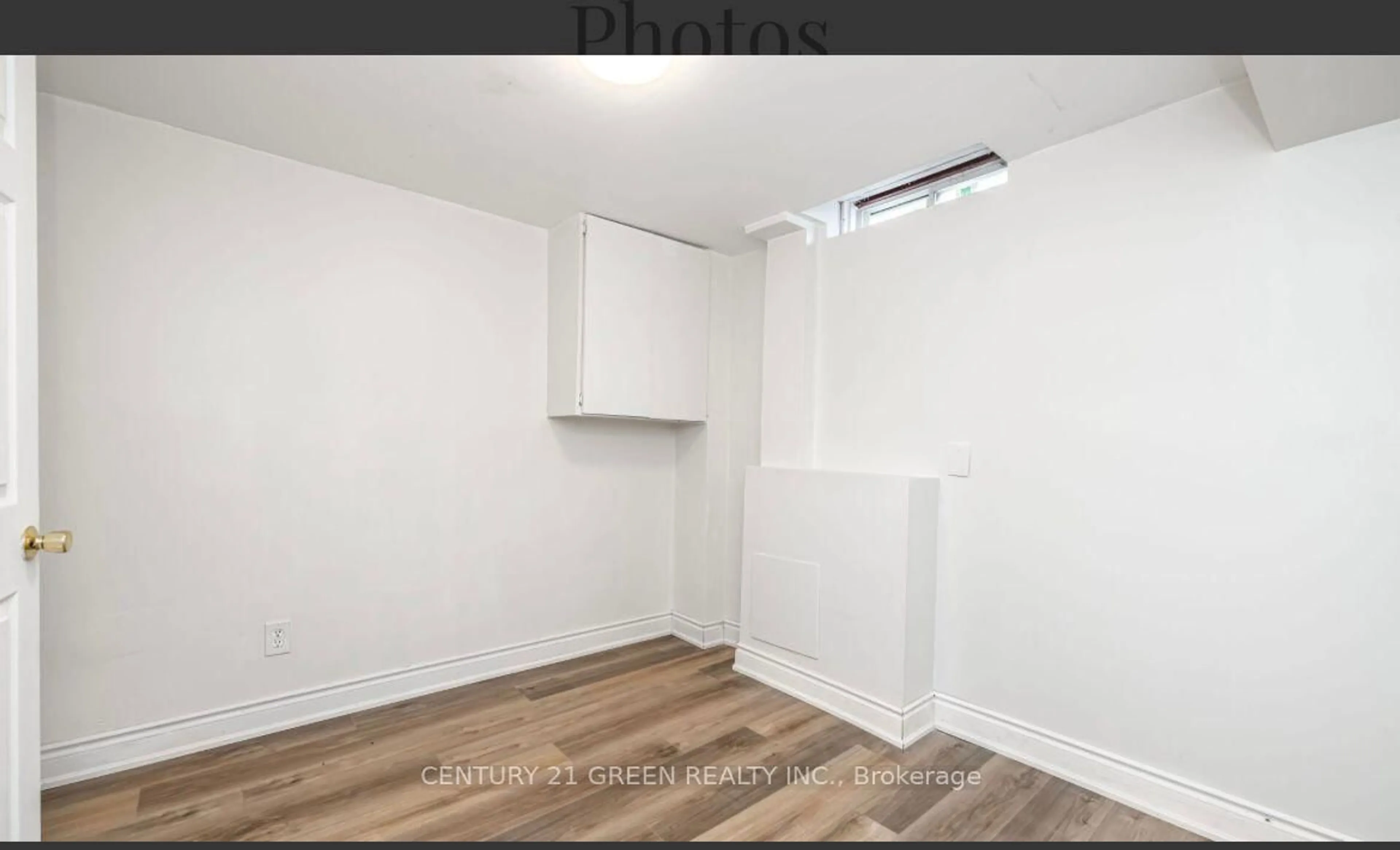 A pic of a room for 1 Greenarrow Crt, Brampton Ontario L6S 2K1