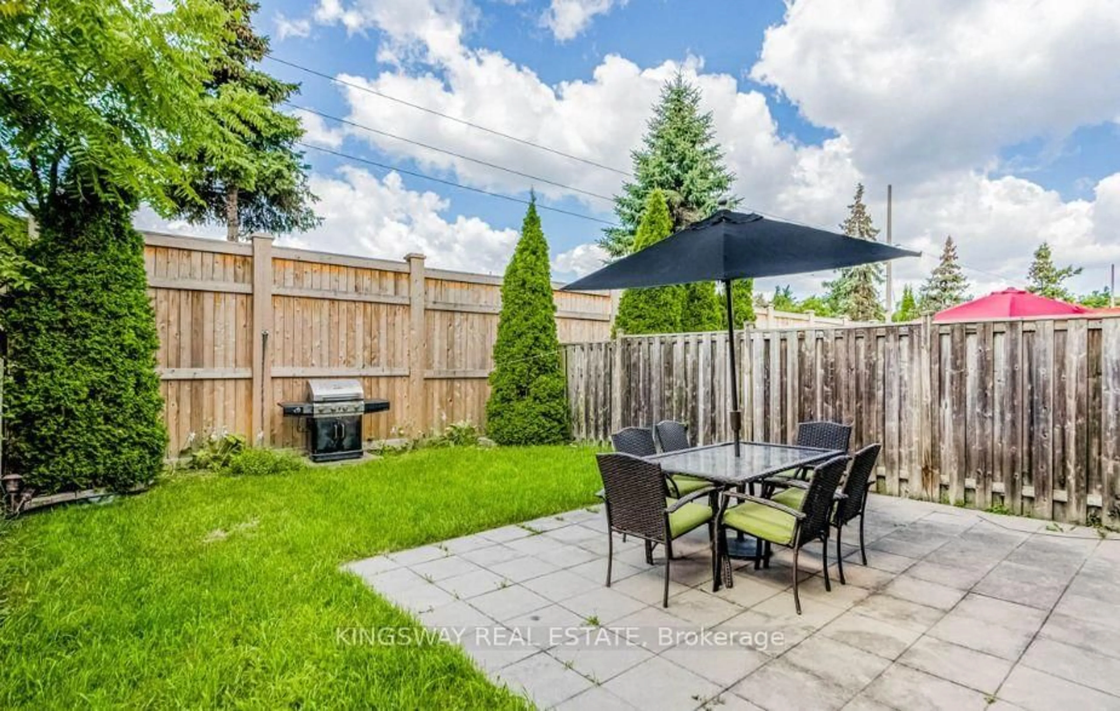 Patio, street for 1398 Quest Circ, Mississauga Ontario L5N 8B5