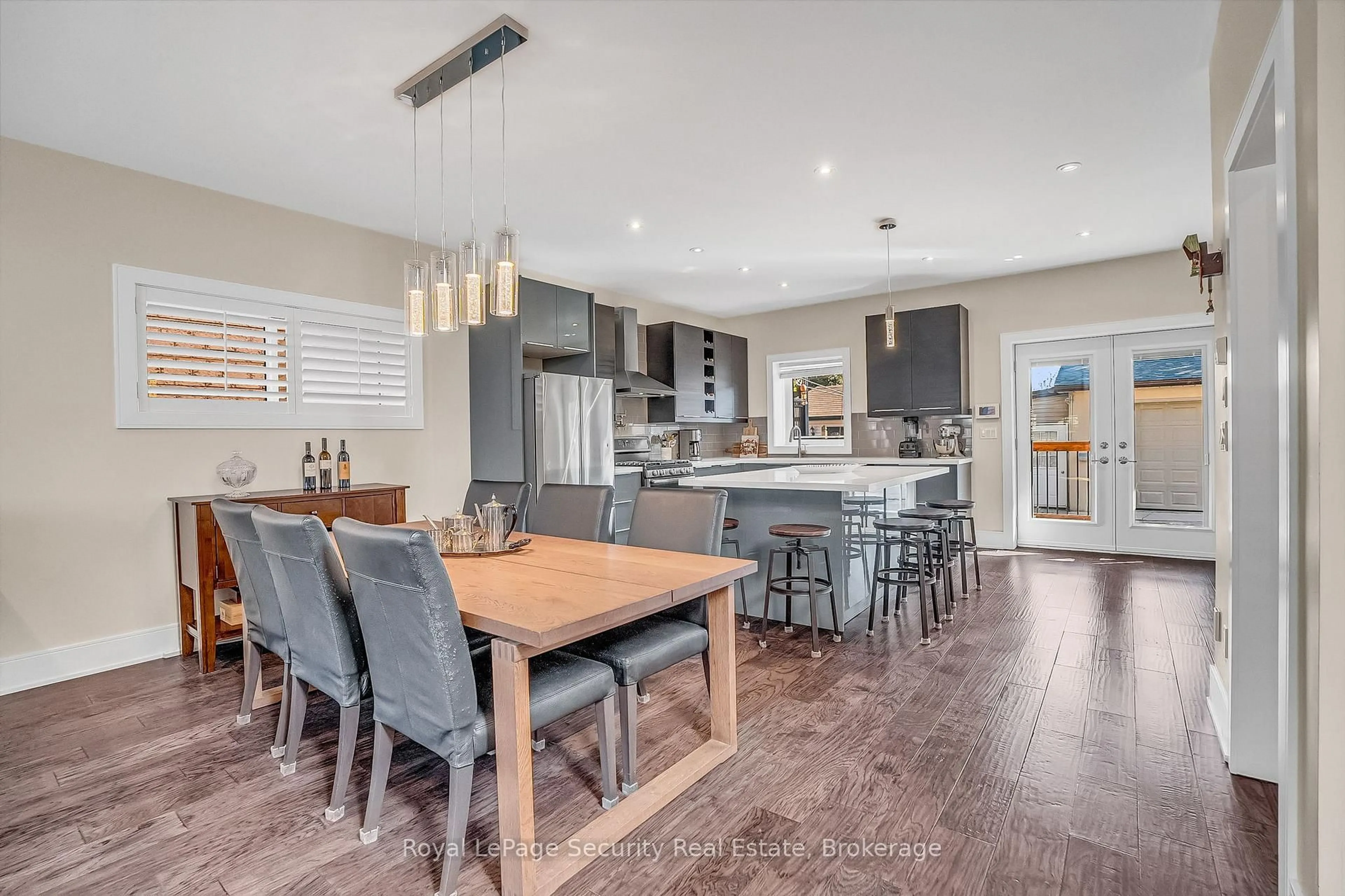 Open concept kitchen, unknown for 7 Avalon Ave, Toronto Ontario M6N 4V4