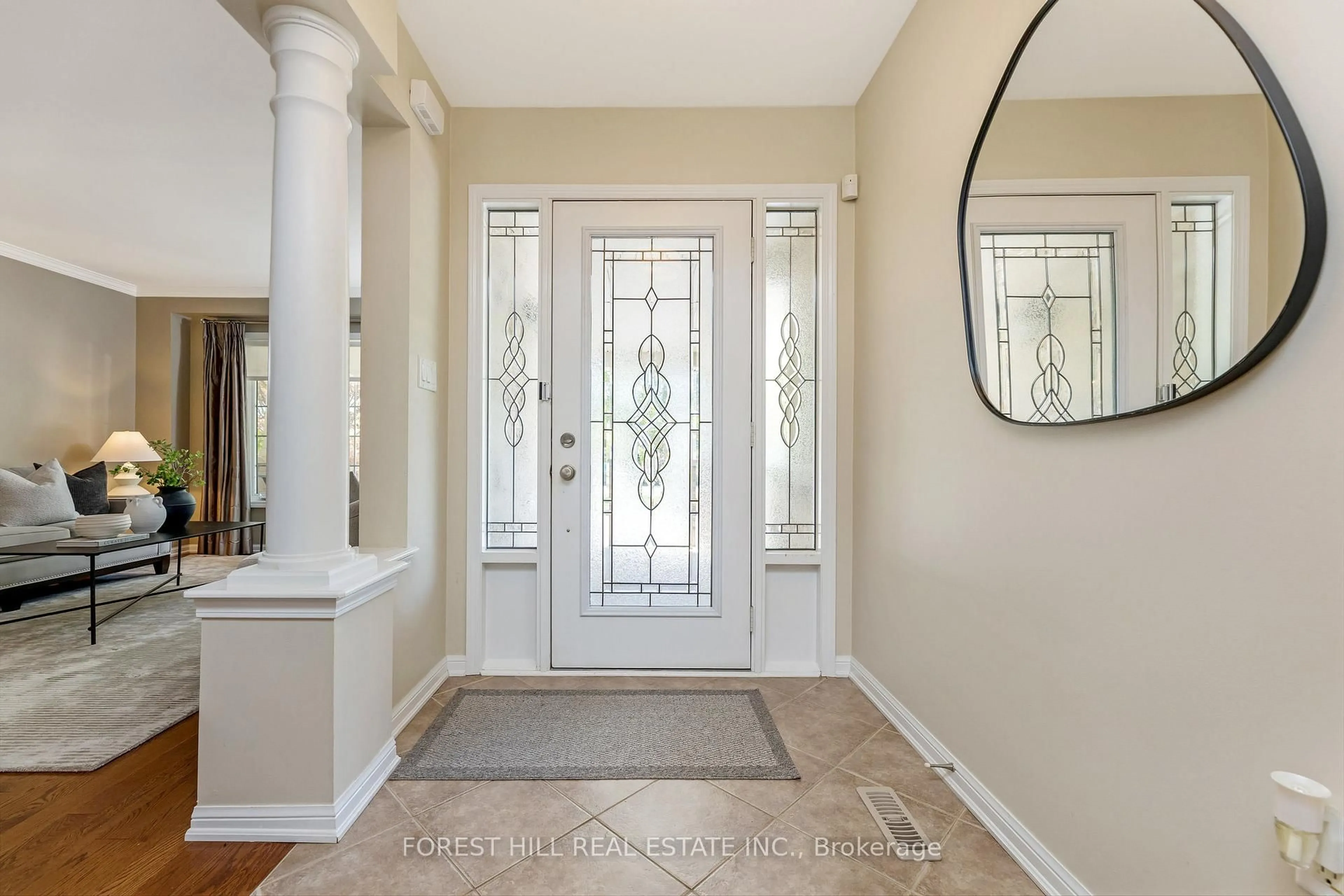 Indoor entryway for 654 Laughren Cres, Milton Ontario L9T 0G6