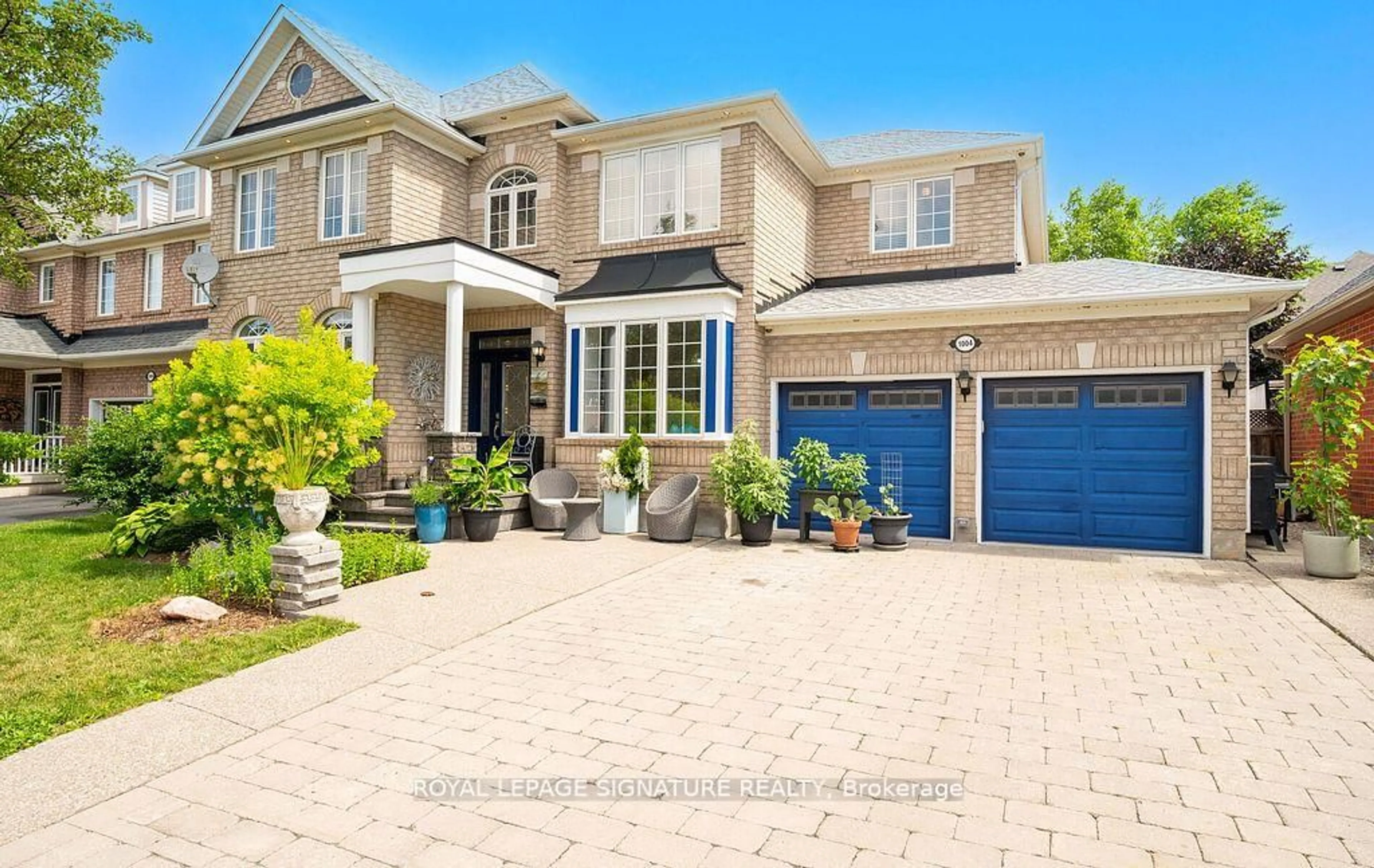 Home with brick exterior material, street for 1004 McCutcheon Cres, Milton Ontario L9T 6M9