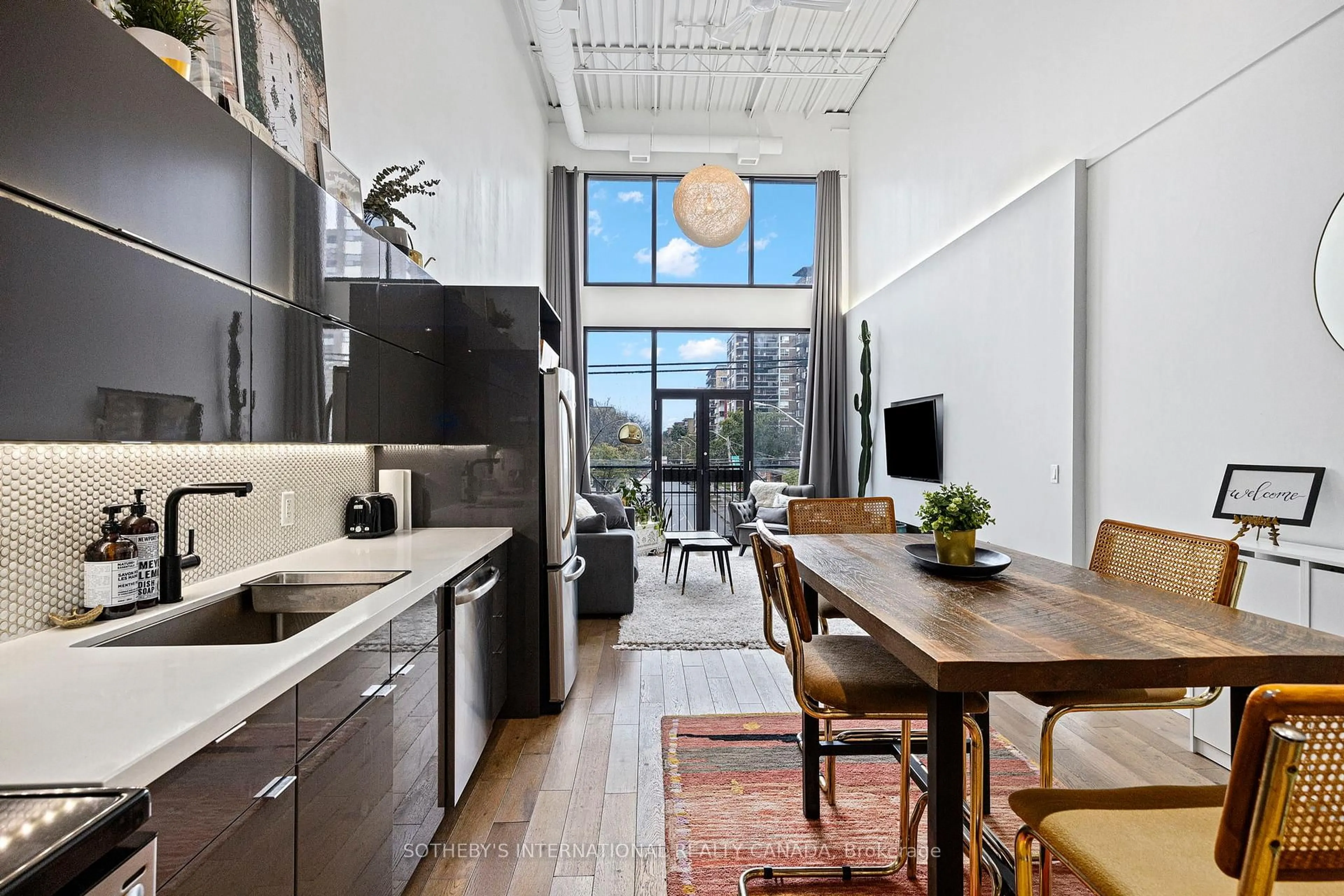 Open concept kitchen, unknown for 1478 Queen St W St #203, Toronto Ontario M6K 1M4