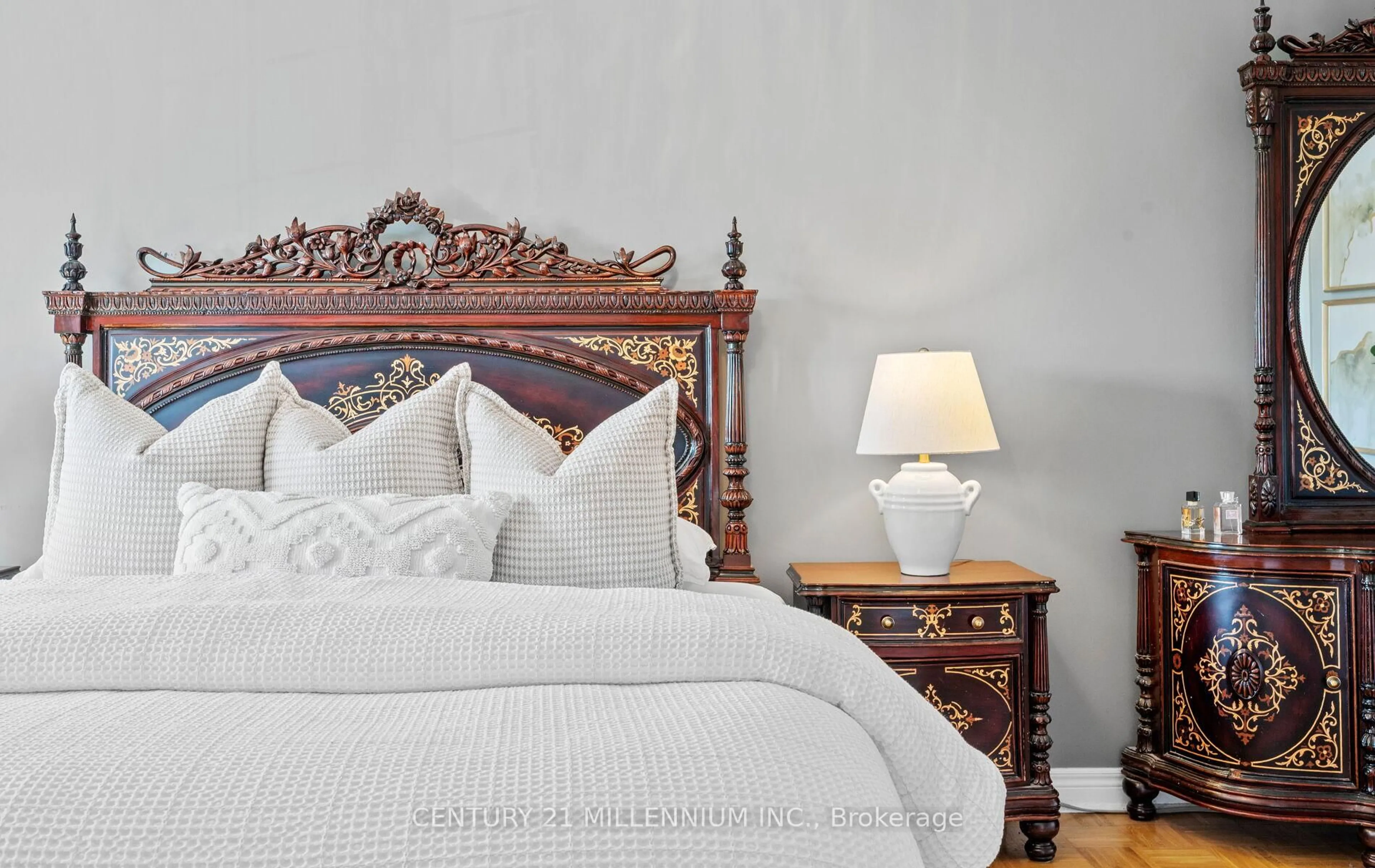 Bedroom with bed, unknown for 180 Harvest Moon Dr, Caledon Ontario L7E 2X6