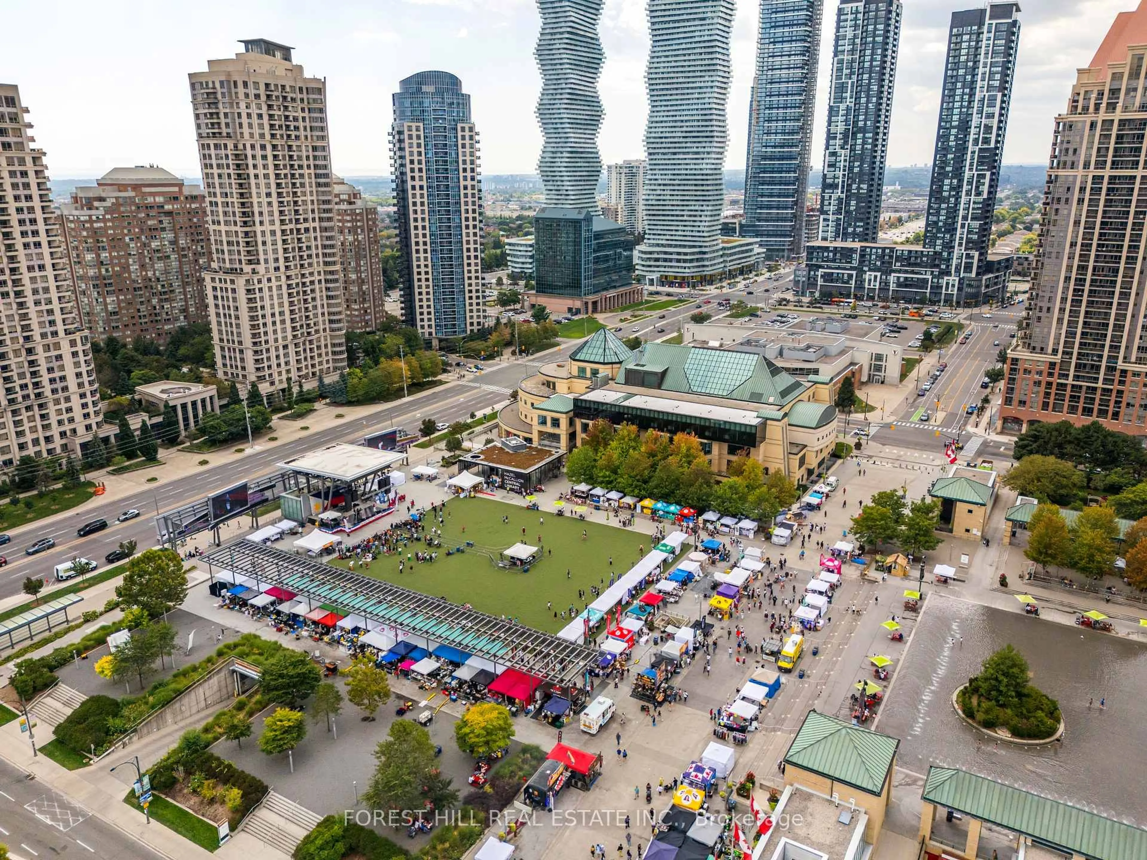 A pic from outside/outdoor area/front of a property/back of a property/a pic from drone, city buildings view from balcony for 388 Prince Of Wales Dr #1610, Mississauga Ontario L5B 0A1
