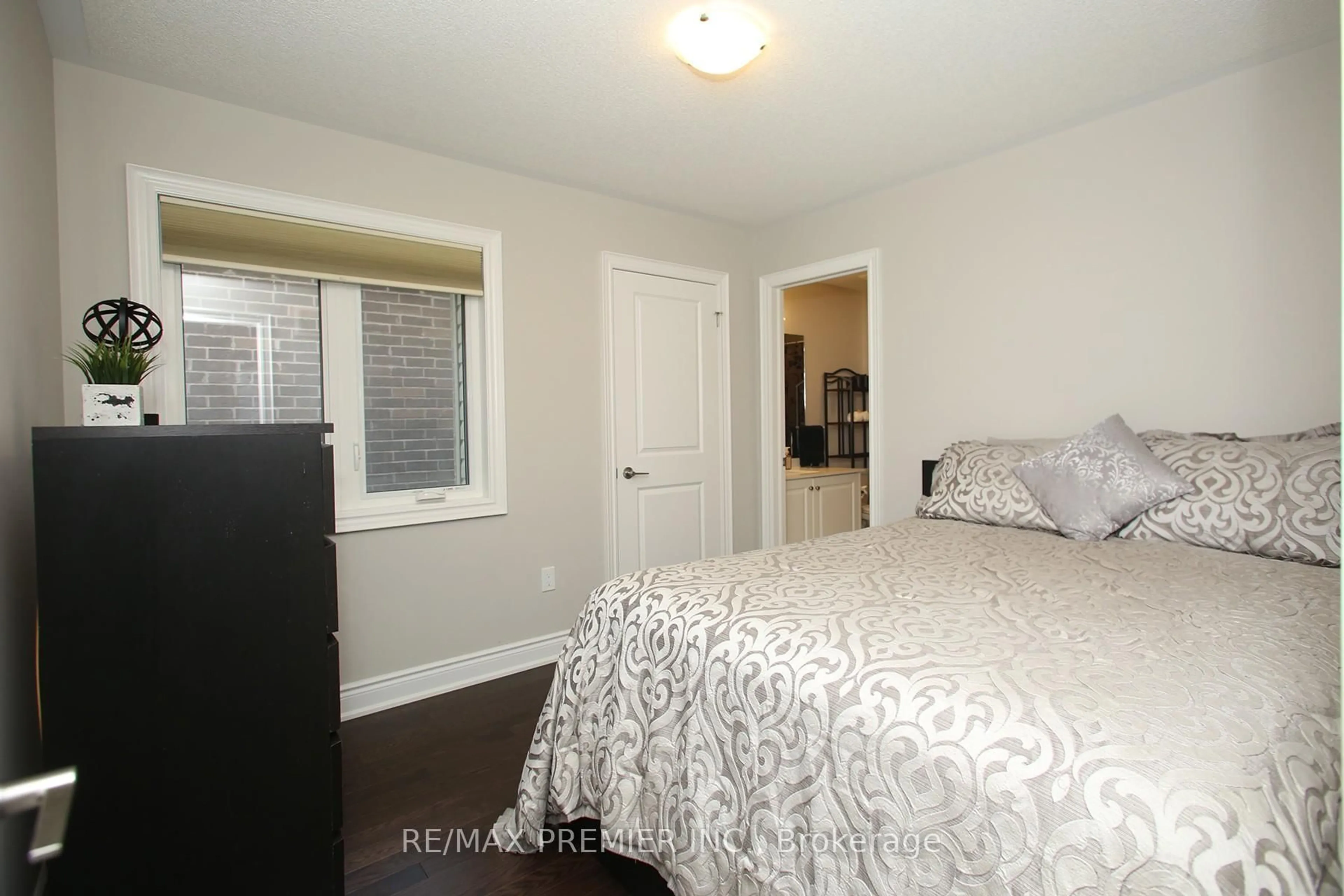 A pic of a room for 11 Twilley Rd, Brampton Ontario L6Y 6J7