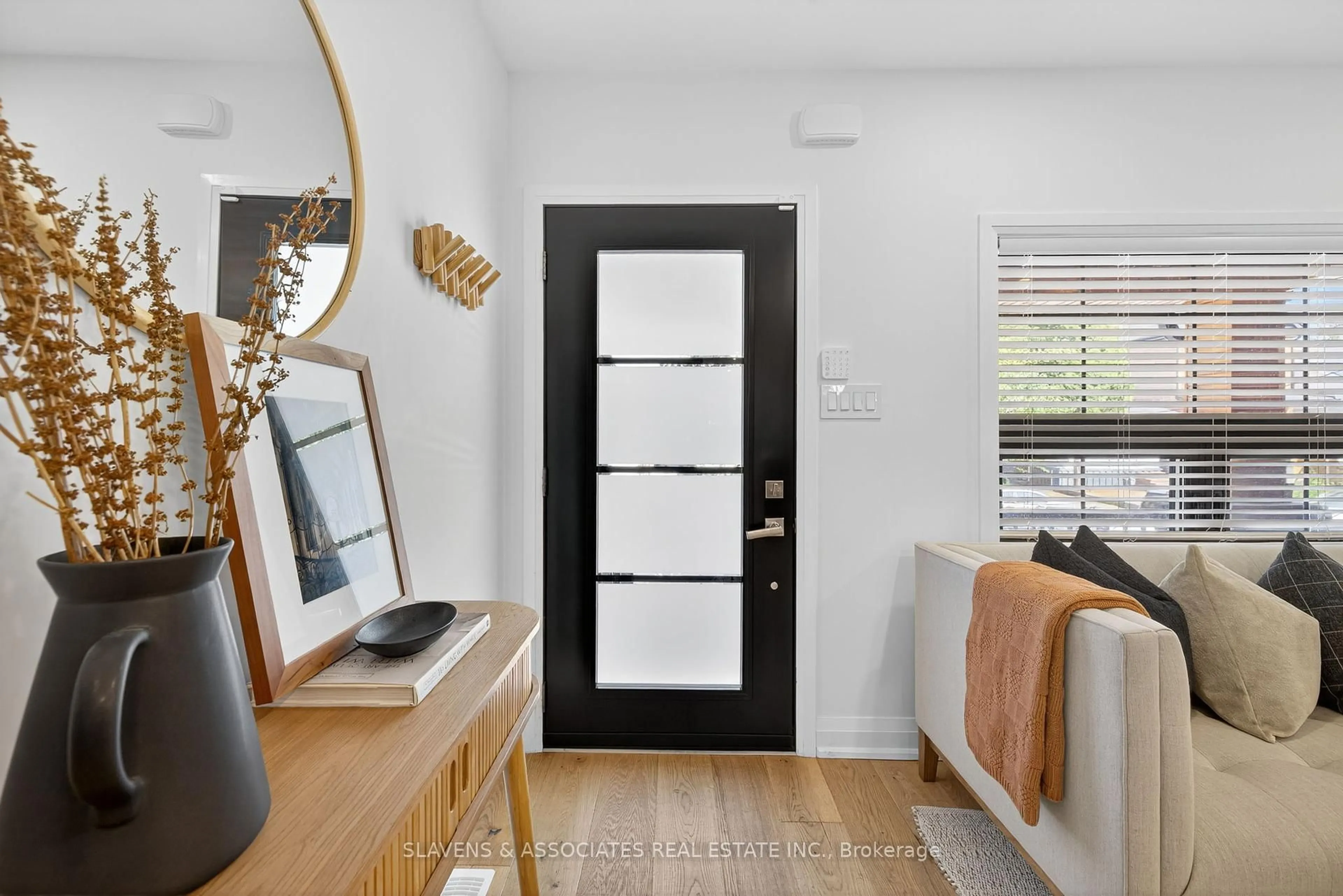 Indoor entryway for 176 Rosethorn Ave, Toronto Ontario M6N 3L4