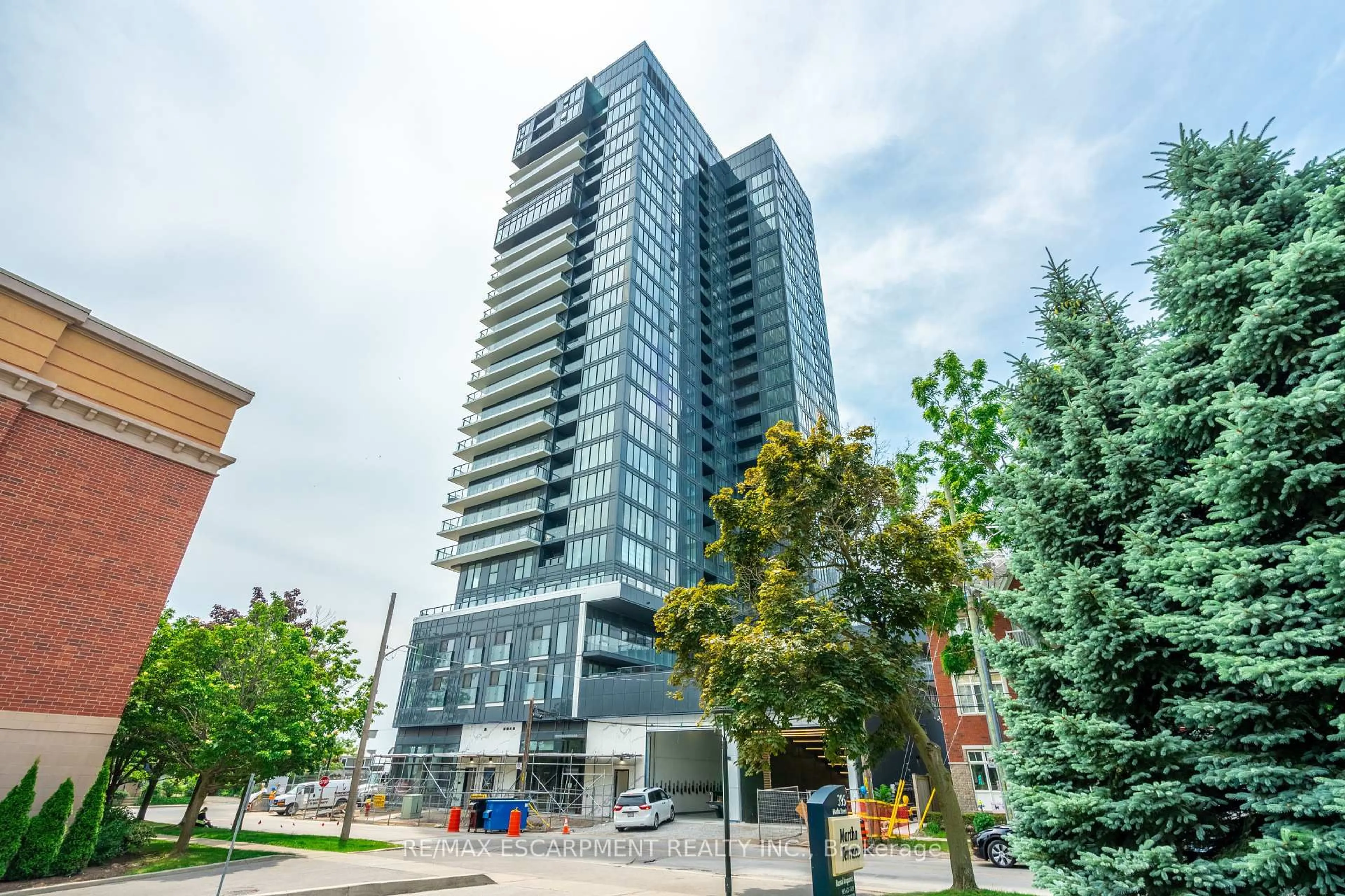 Unknown for 370 Martha St #309, Burlington Ontario L7R 0G9