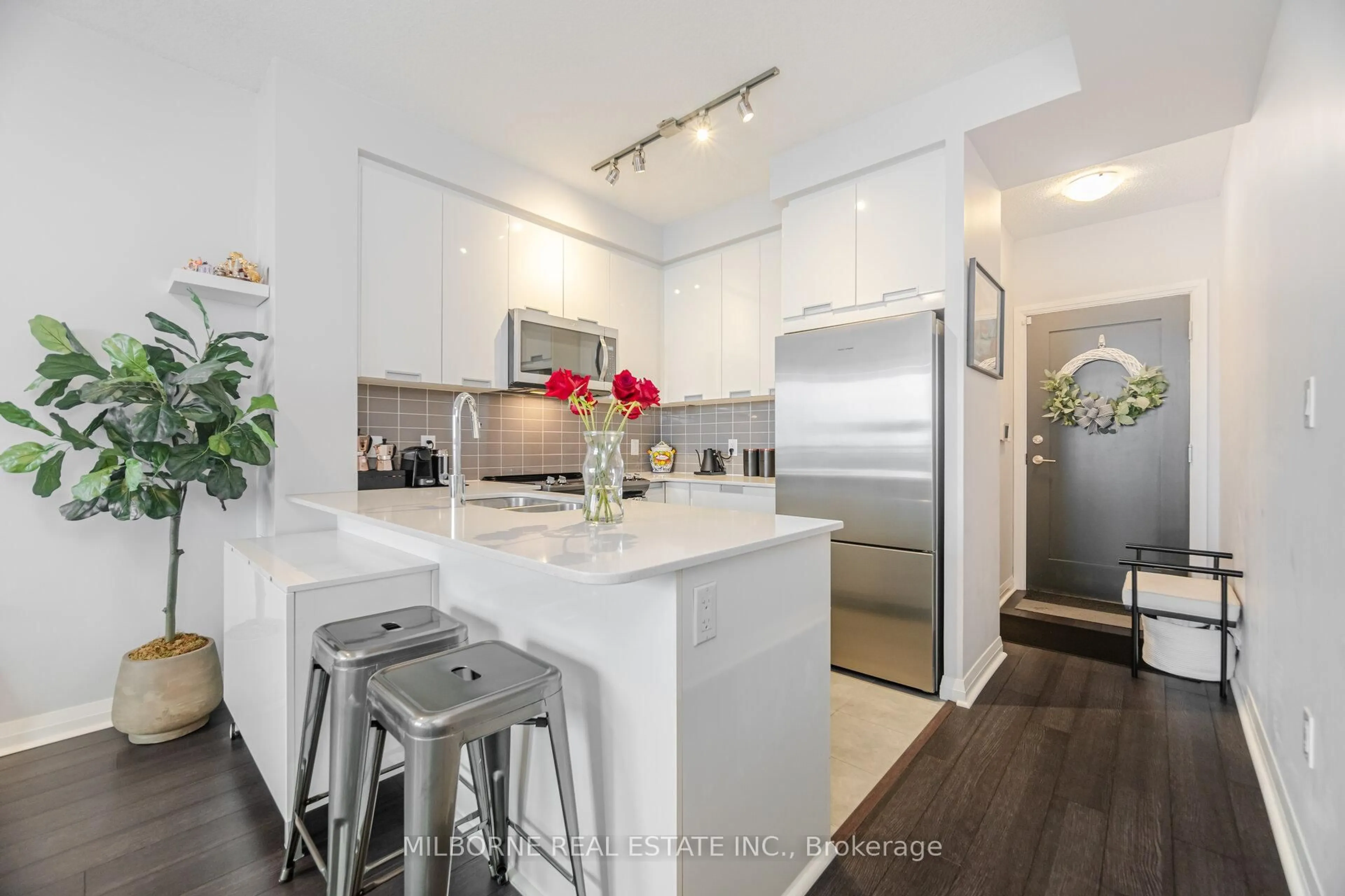 Open concept kitchen, unknown for 5025 Four Springs Ave #2208, Mississauga Ontario L5R 0G5