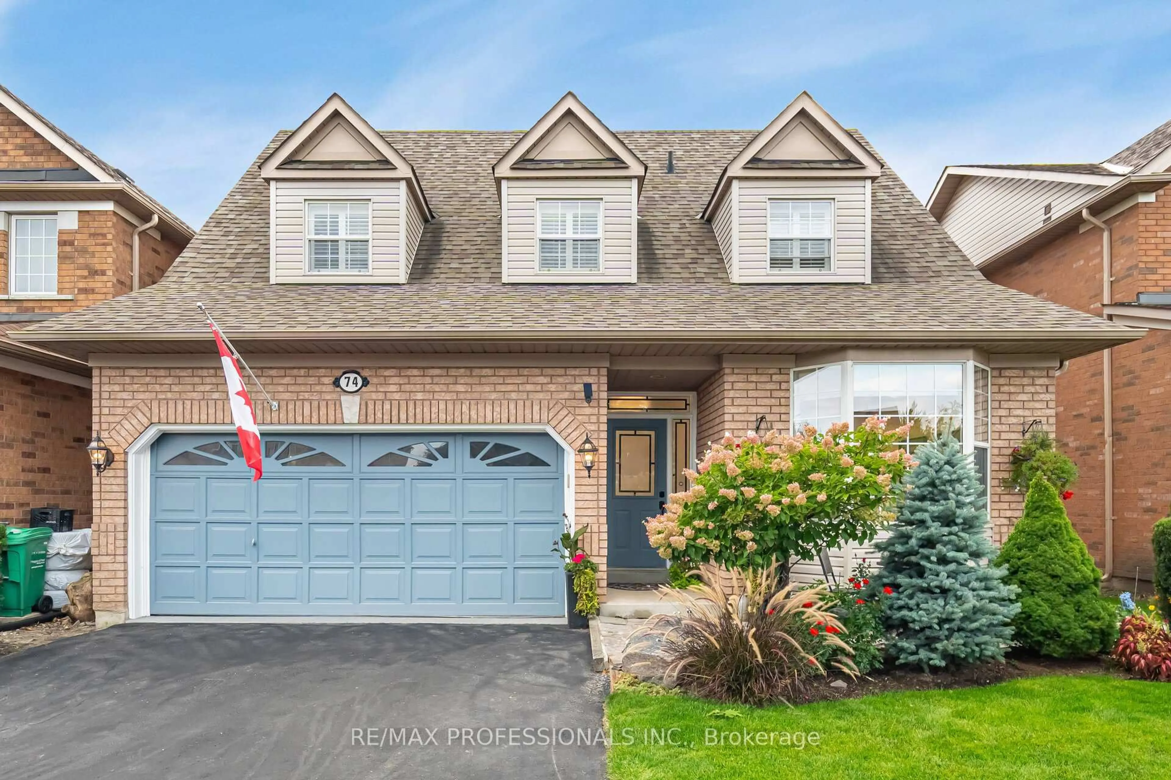 Home with brick exterior material, street for 74 Upper Higlands Dr, Brampton Ontario L6Z 4V9