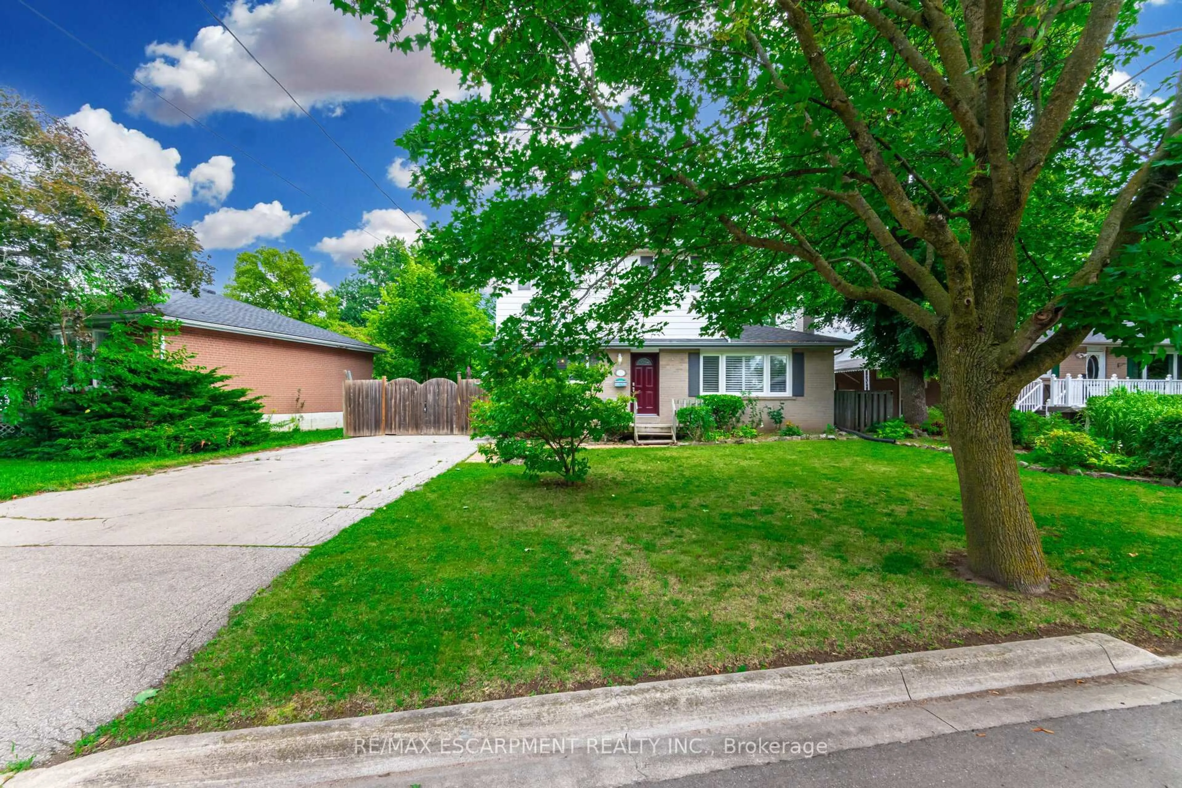 Unknown for 96 Anne Blvd, Milton Ontario L9T 1A3