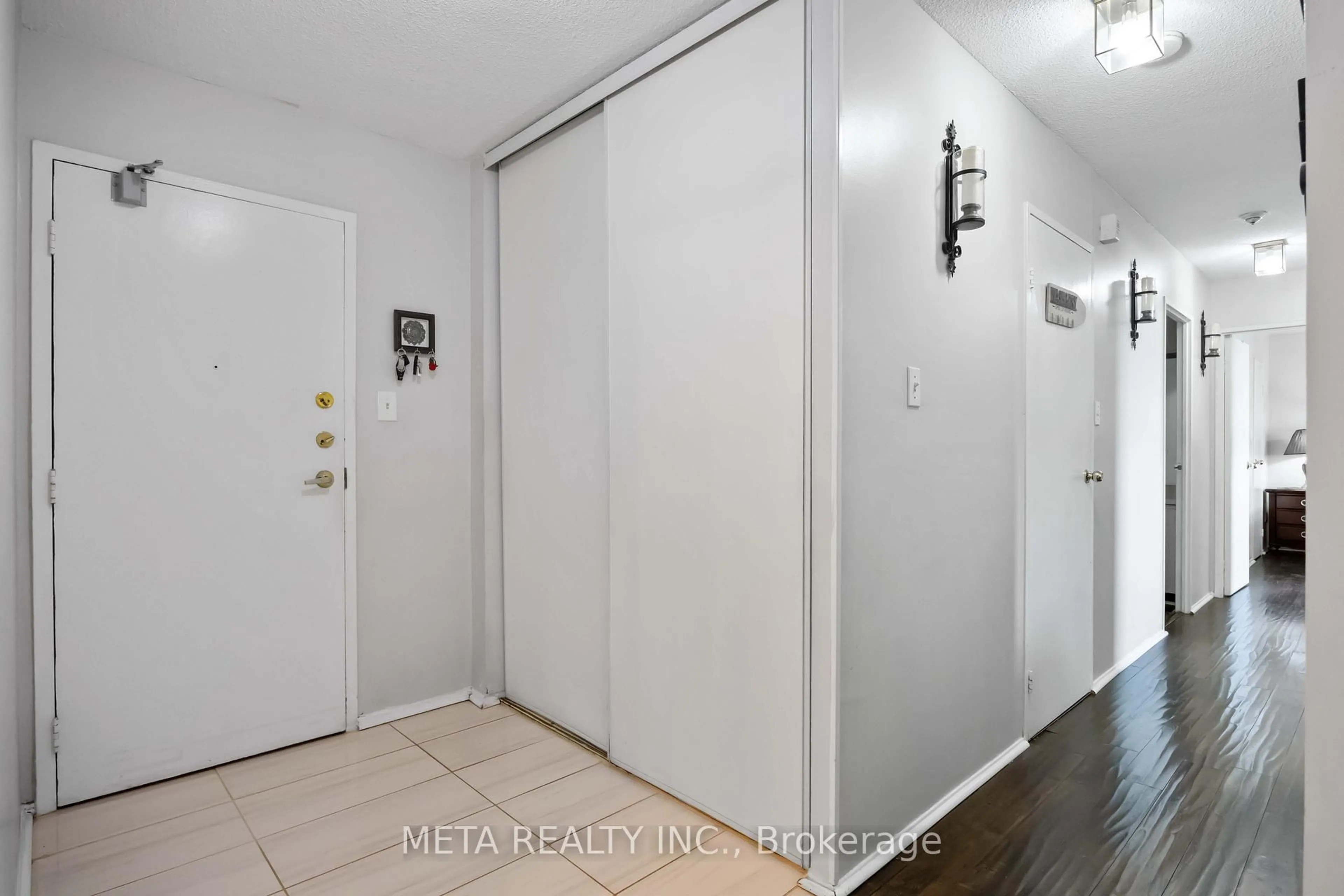 Unknown for 236 Albion Rd #604, Toronto Ontario M9W 6A6
