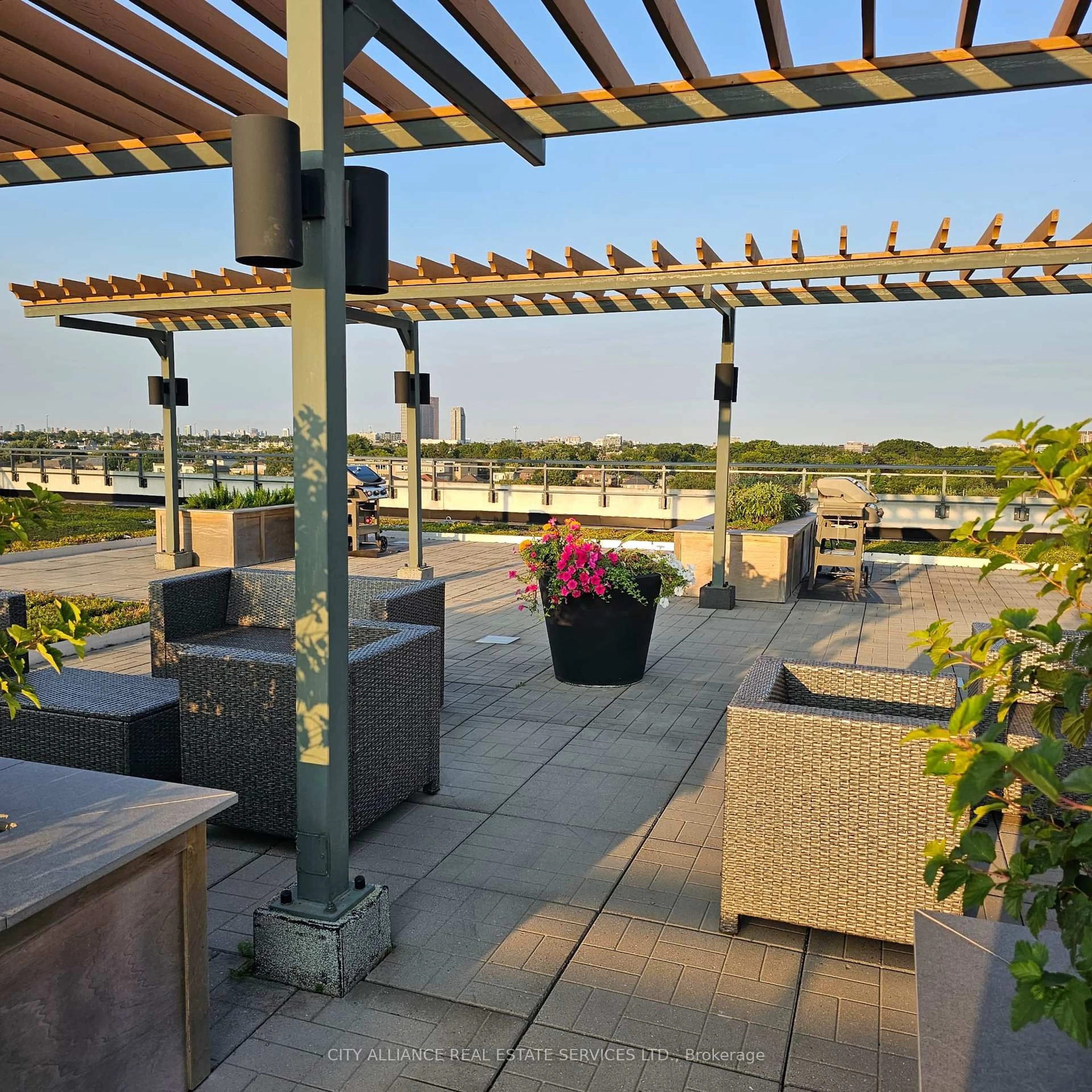 Patio, unknown for 2522 Keele St #512, Toronto Ontario M6L 2N8