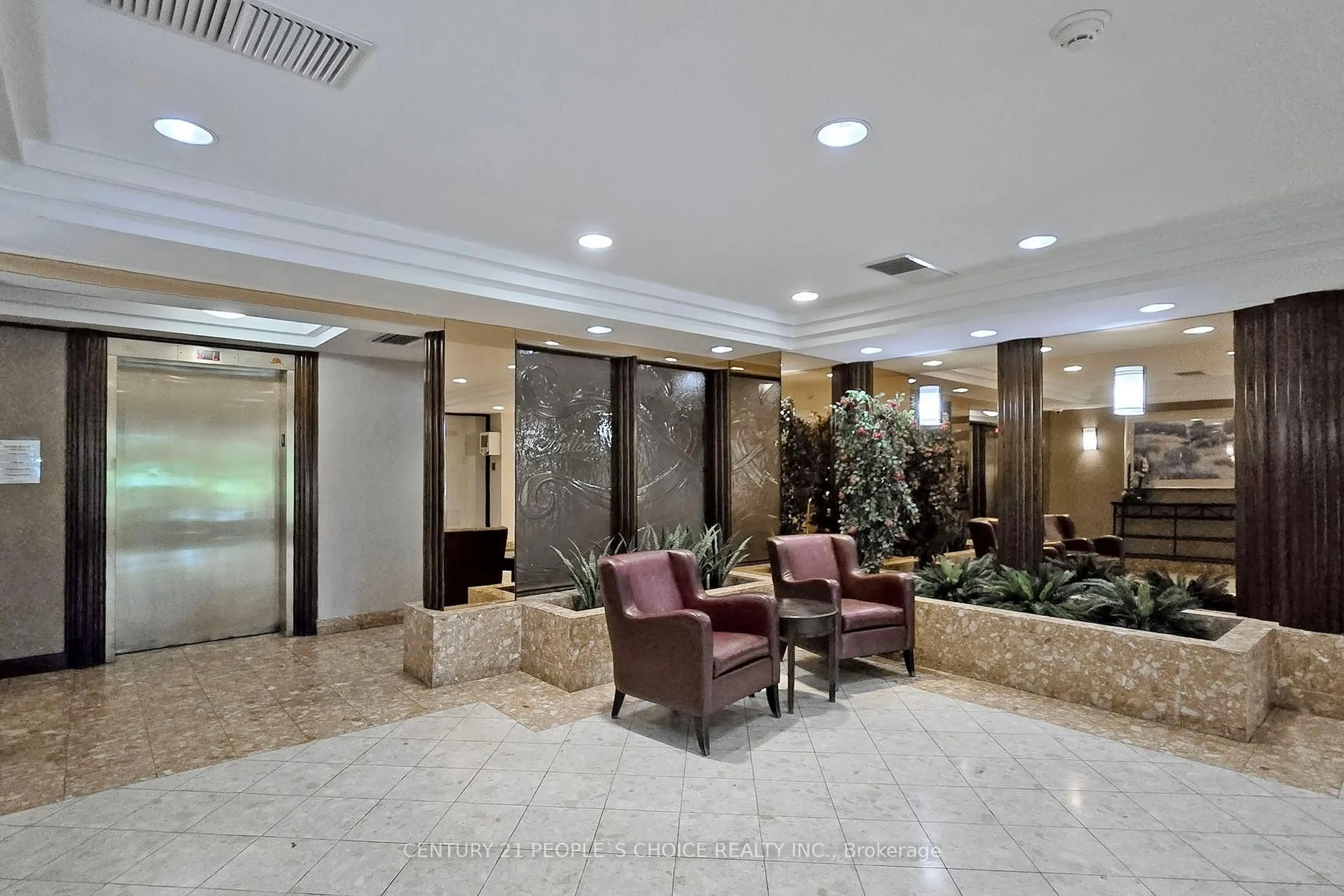 Lobby for 24 Hanover Rd #1910, Brampton Ontario L6S 5K8