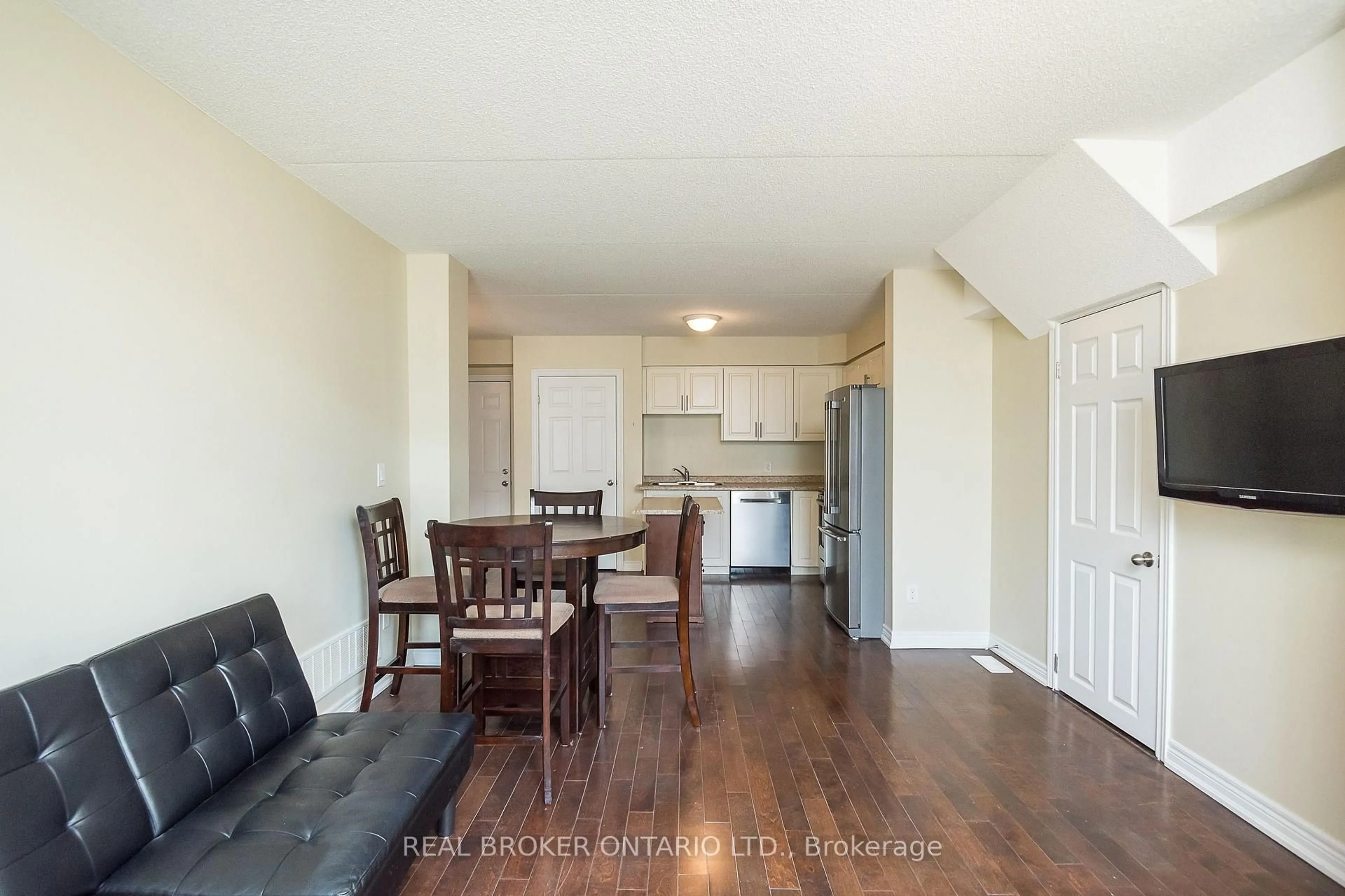 Unknown for 1380 Costigan Rd #56, Milton Ontario L9T 8L2
