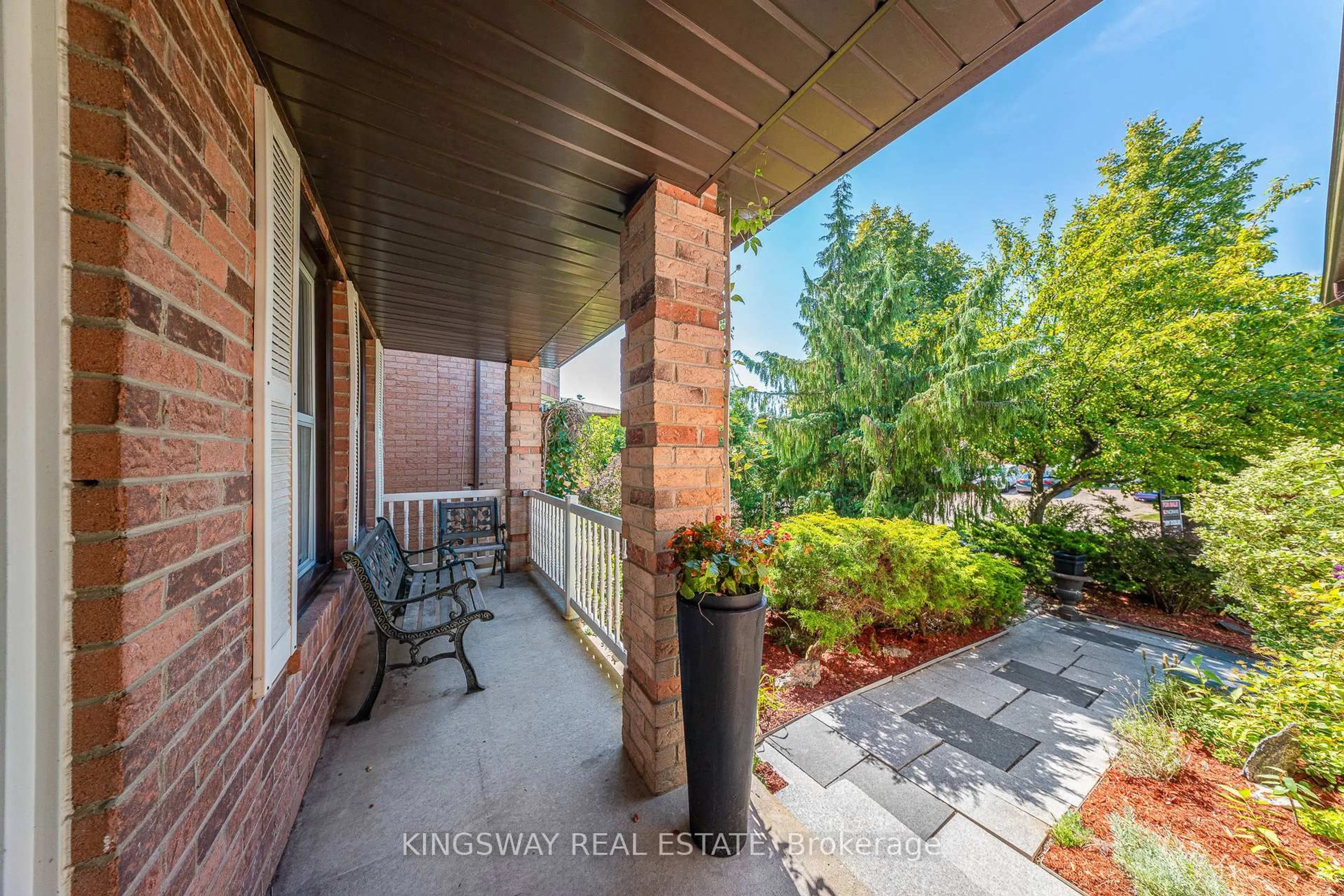 Unknown for 6059 Tillsdown Dr, Mississauga Ontario L5N 4M4