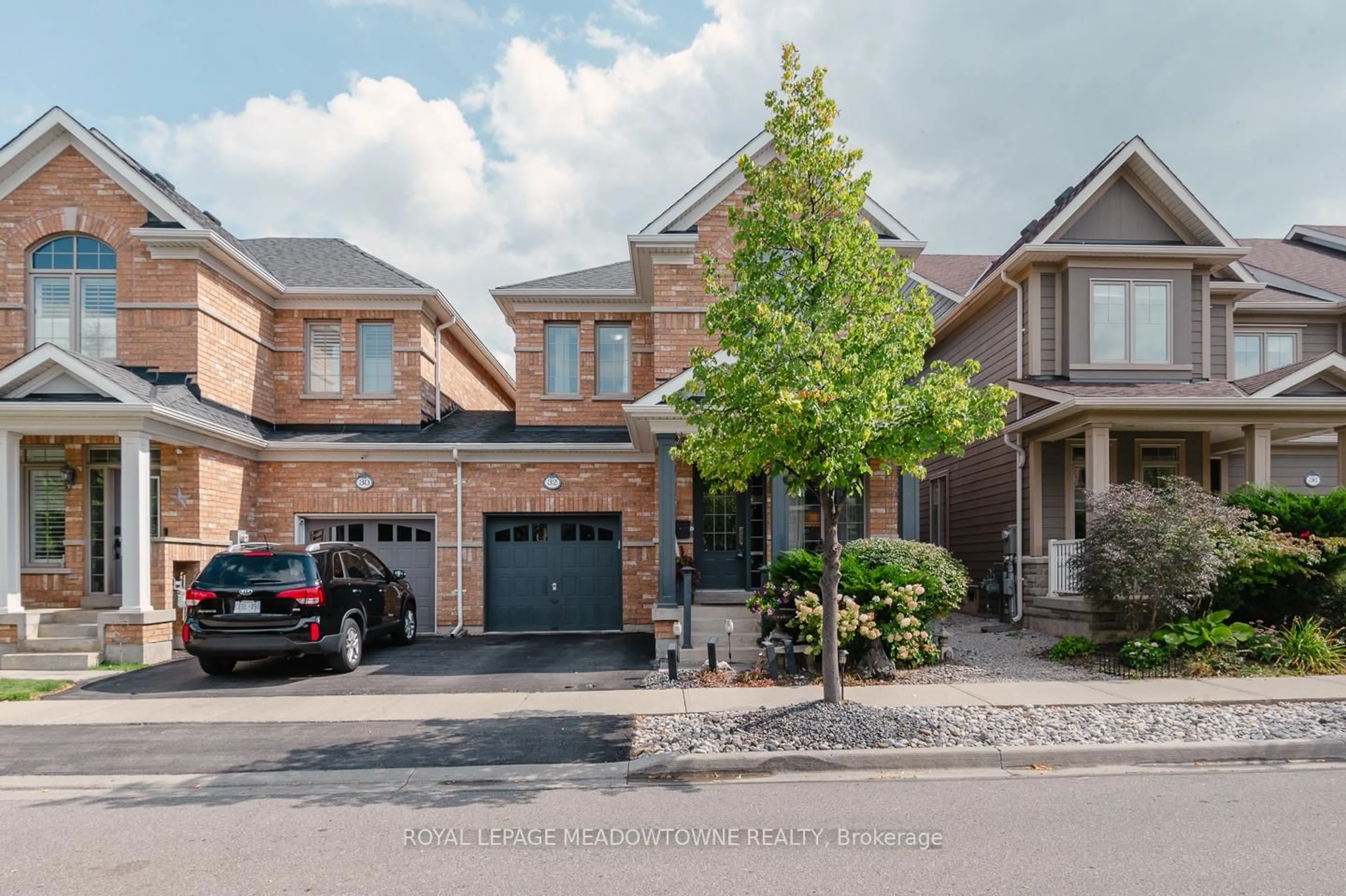 Home with brick exterior material, street for 32 Forbes Terr, Milton Ontario L9T 3X3