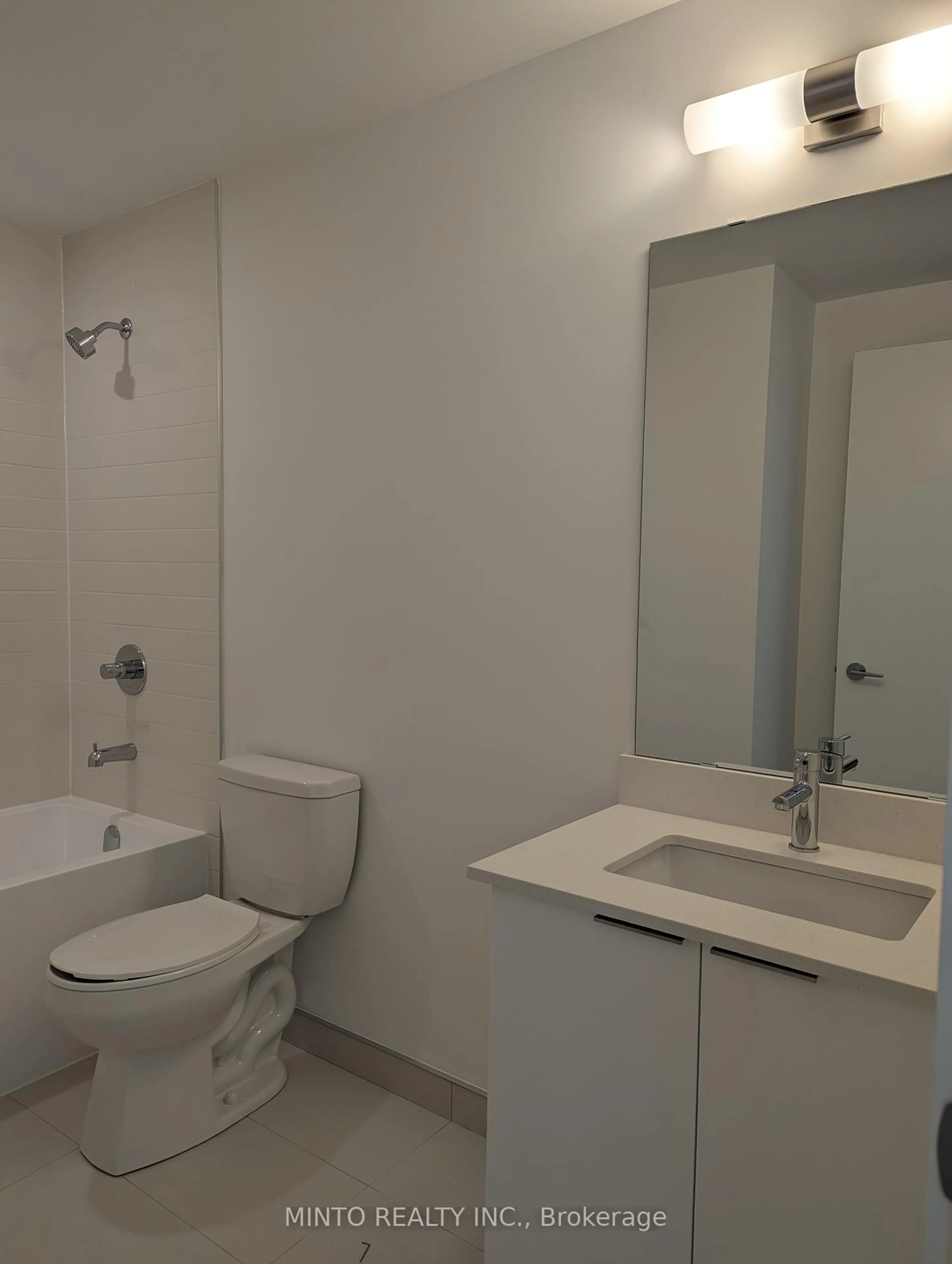 Standard bathroom, unknown for 3079 Trafalgar Rd #709, Oakville Ontario L6H 8C5
